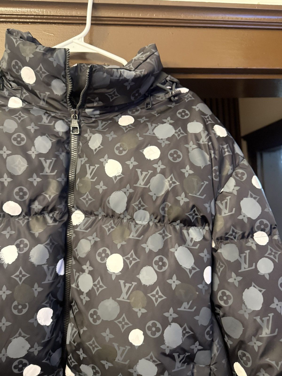 Louis Vuitton × Yayoi Kusama Louis Vuitton X Yayoi Kusama Puffer Jacket Size 52 / Large Size US L / EU 52-54 / 3 - 14 Thumbnail