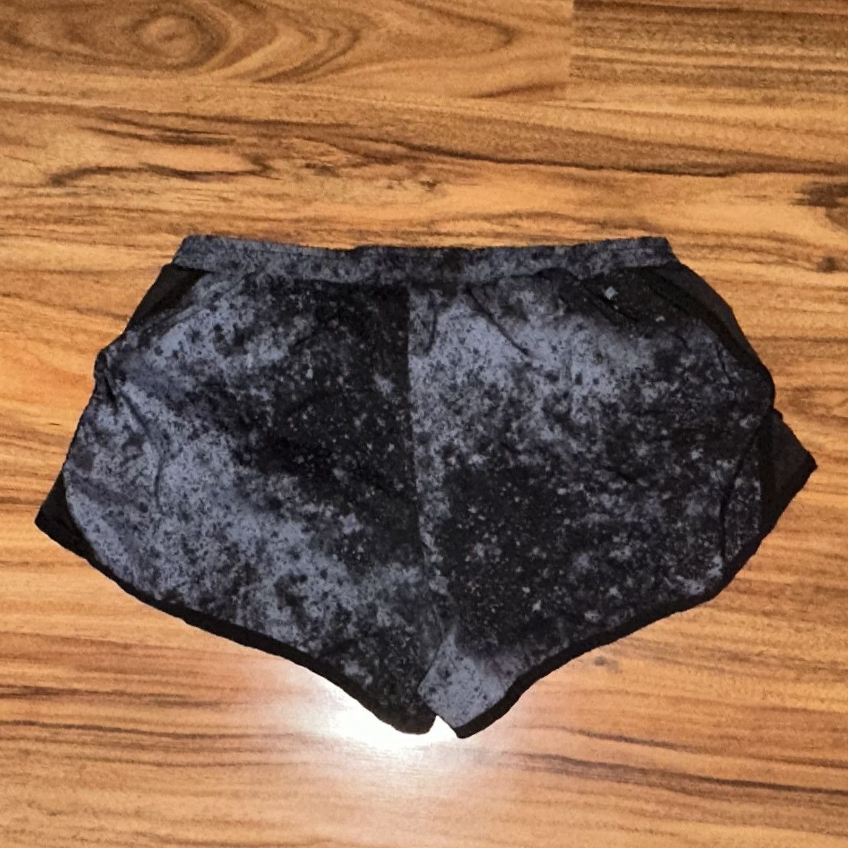 Old Navy Old Navy Shorts Size 27" / US 4 / IT 40 - 2 Thumbnail