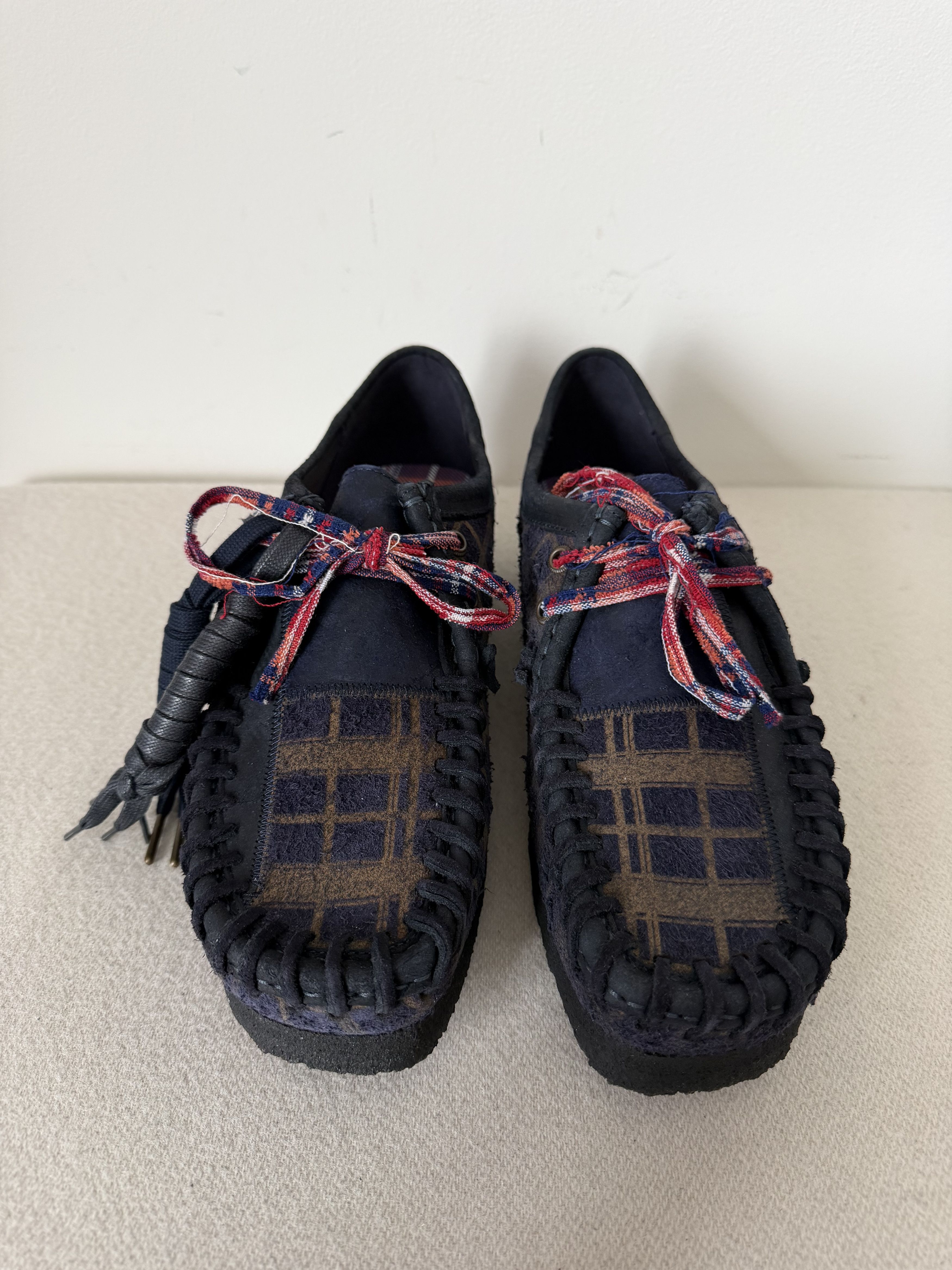 Nicholas Daley Nicholas Daley Clarks Wallabee in Navy Combi Size US 9 / EU 42 - 4 Thumbnail
