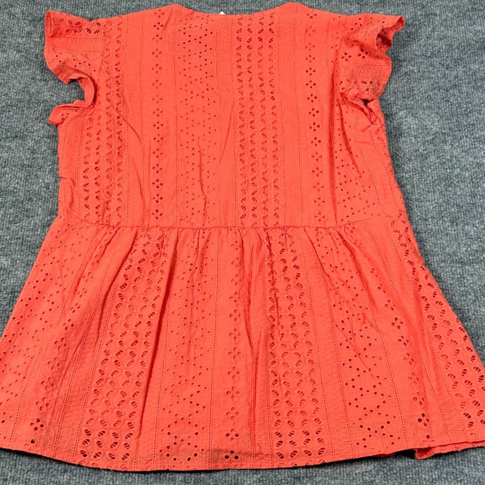 Vintage Coco Carmen Eyelet Tunic V-Neck Button Front Ruffle Flutter Sleeve Coral S/M Women Beach Bohemian Tunic Size S / US 4 / IT 40 - 4 Thumbnail
