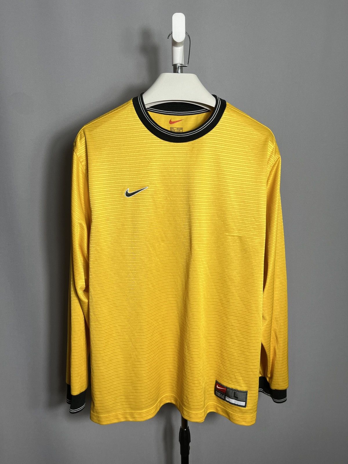 Nike × Vintage Vintage Nike bloke core y2k swoosh goalkeeper jersey 90 mens Size US L / EU 52-54 / 3 - 1 Thumbnail