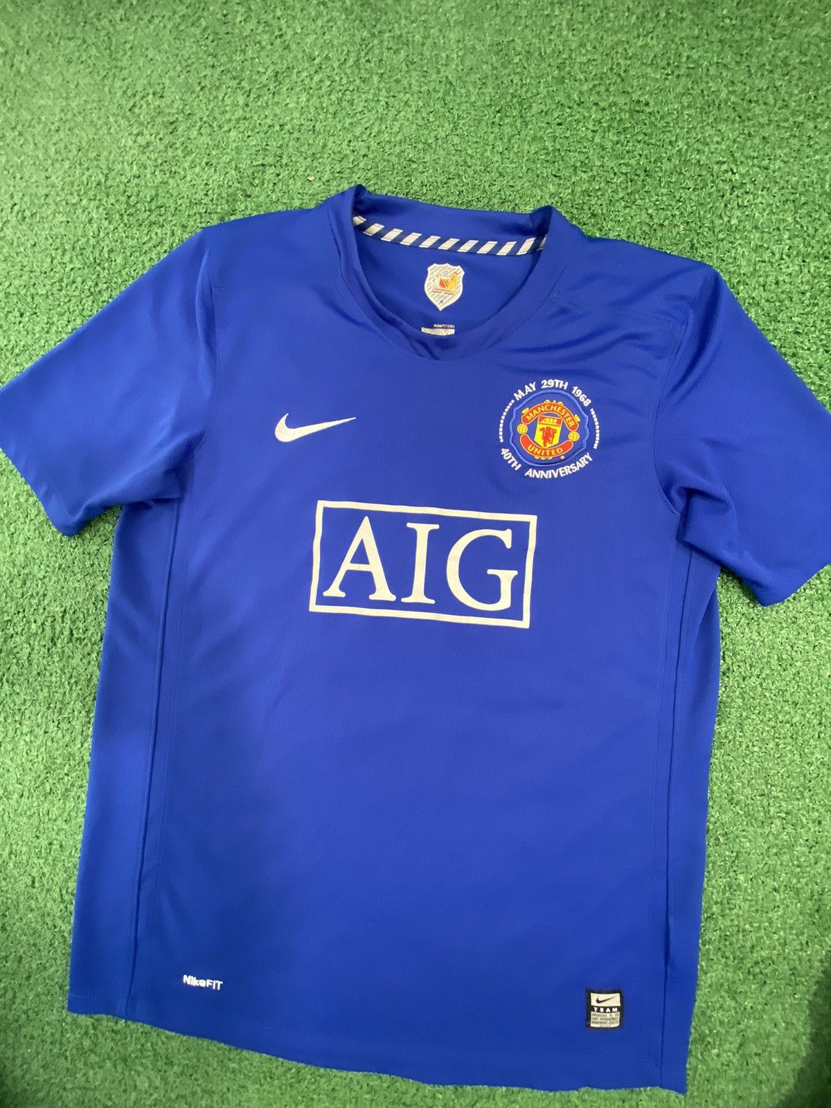 Nike Nike jersey tshirt berbatov 9 manchester united Size US M / EU 48-50 / 2 - 3 Thumbnail