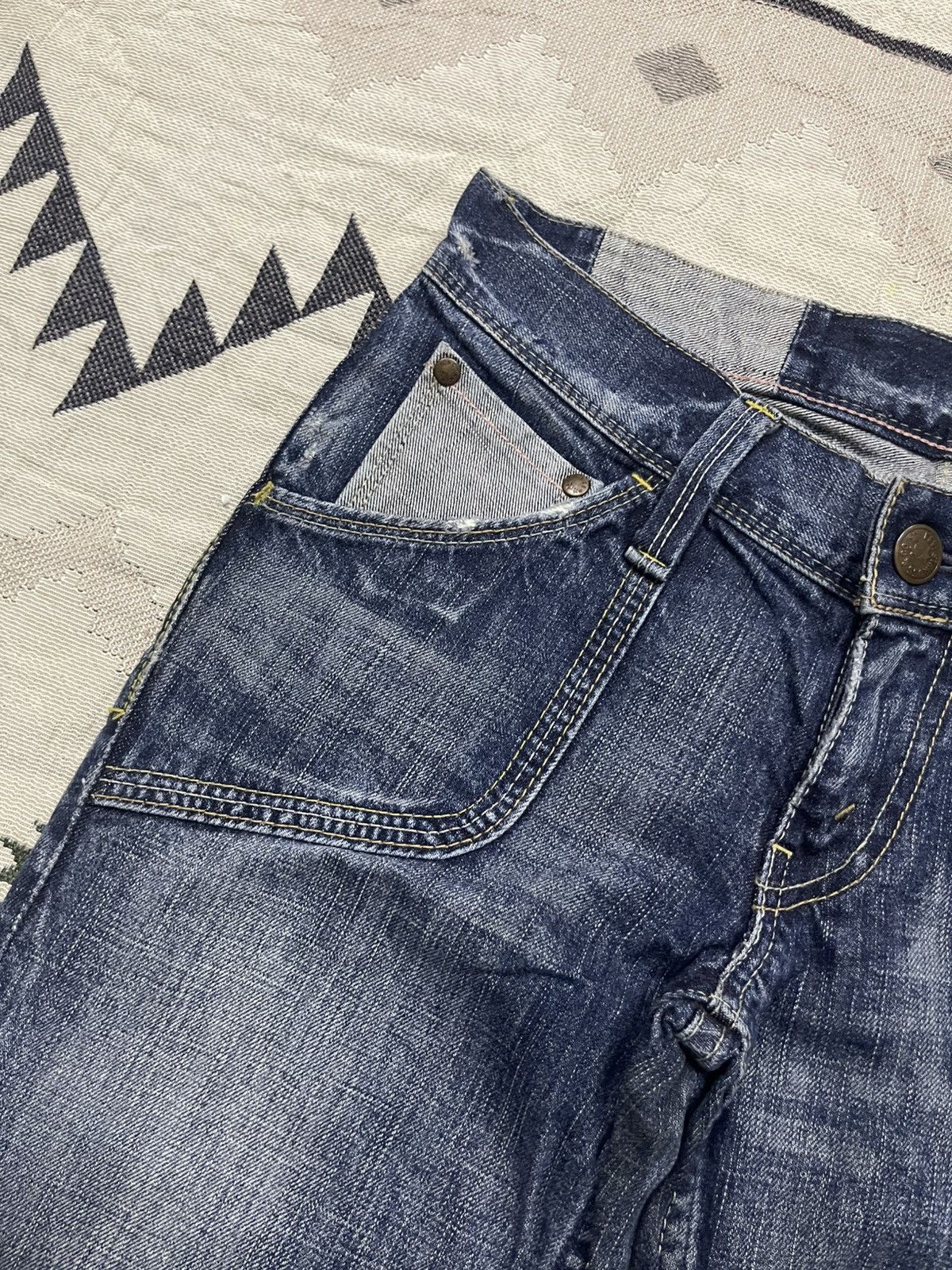 Levi's 2000s LEVIS WASHABLE FLARE JEANS Size 29" - 8 Thumbnail