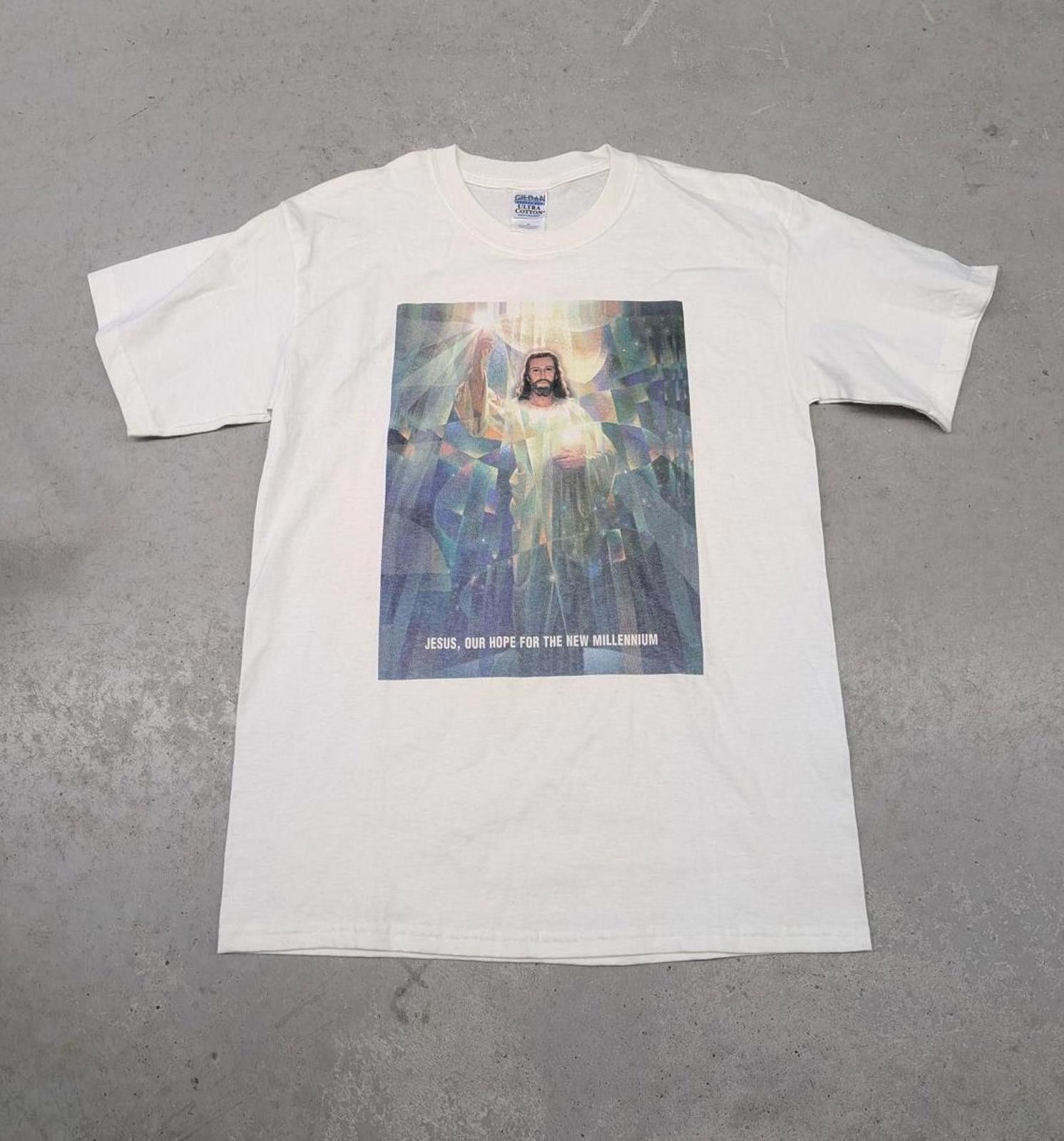 Gildan Vintage Y2K Jesus Our Hope Art T-shirt Size US M / EU 48-50 / 2 - 1 Thumbnail