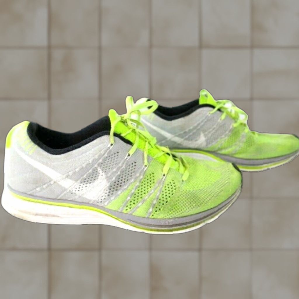 Nike Flyknit Trainer+ Gray Green Running Shoes Mens Size 10.5 Neon Volt in Grey
