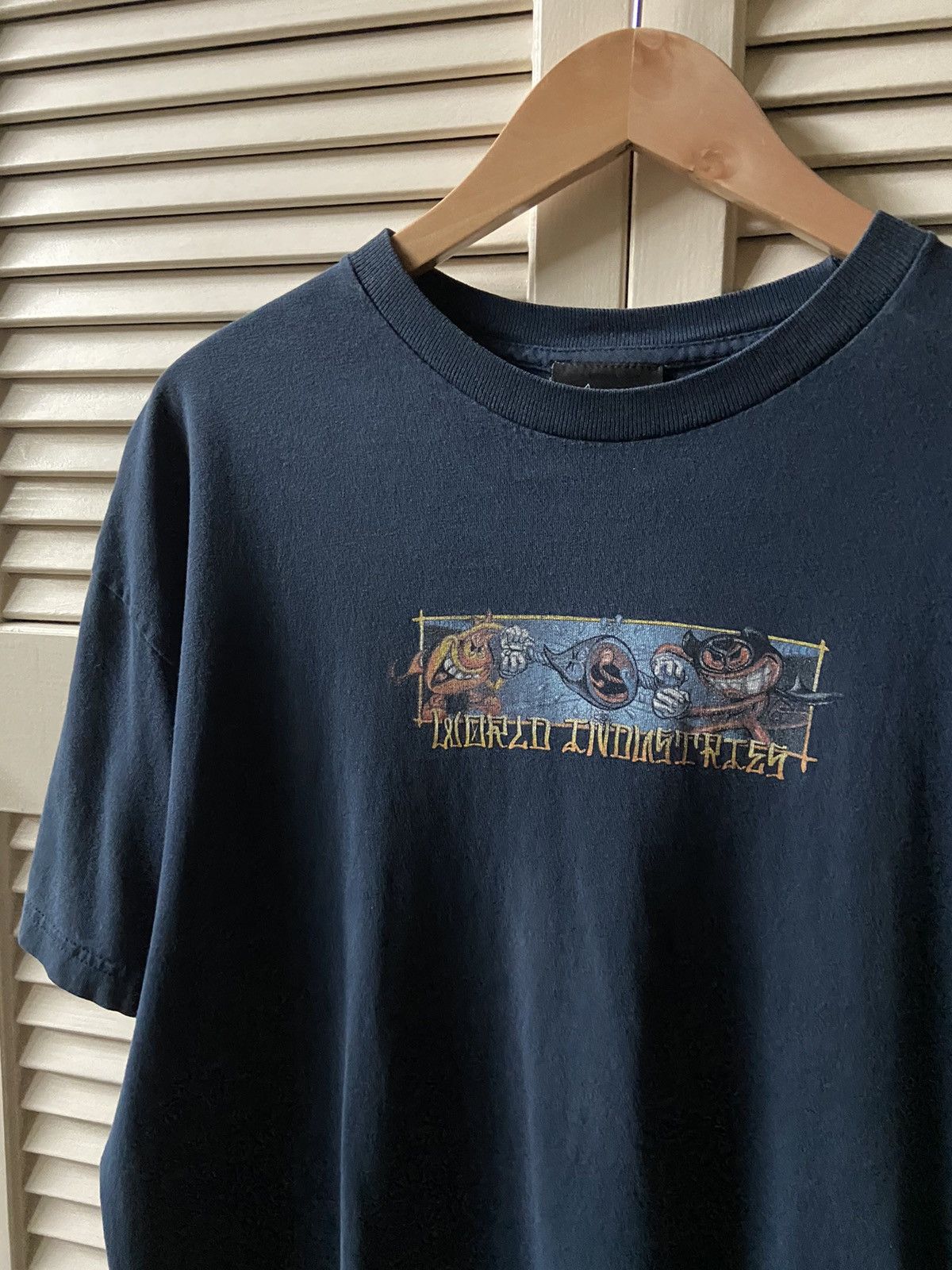 Vintage RARE Vintage World Industries Navy Blue Skate Tee T-Shirt Size US XL / EU 56 / 4 - 1 Thumbnail
