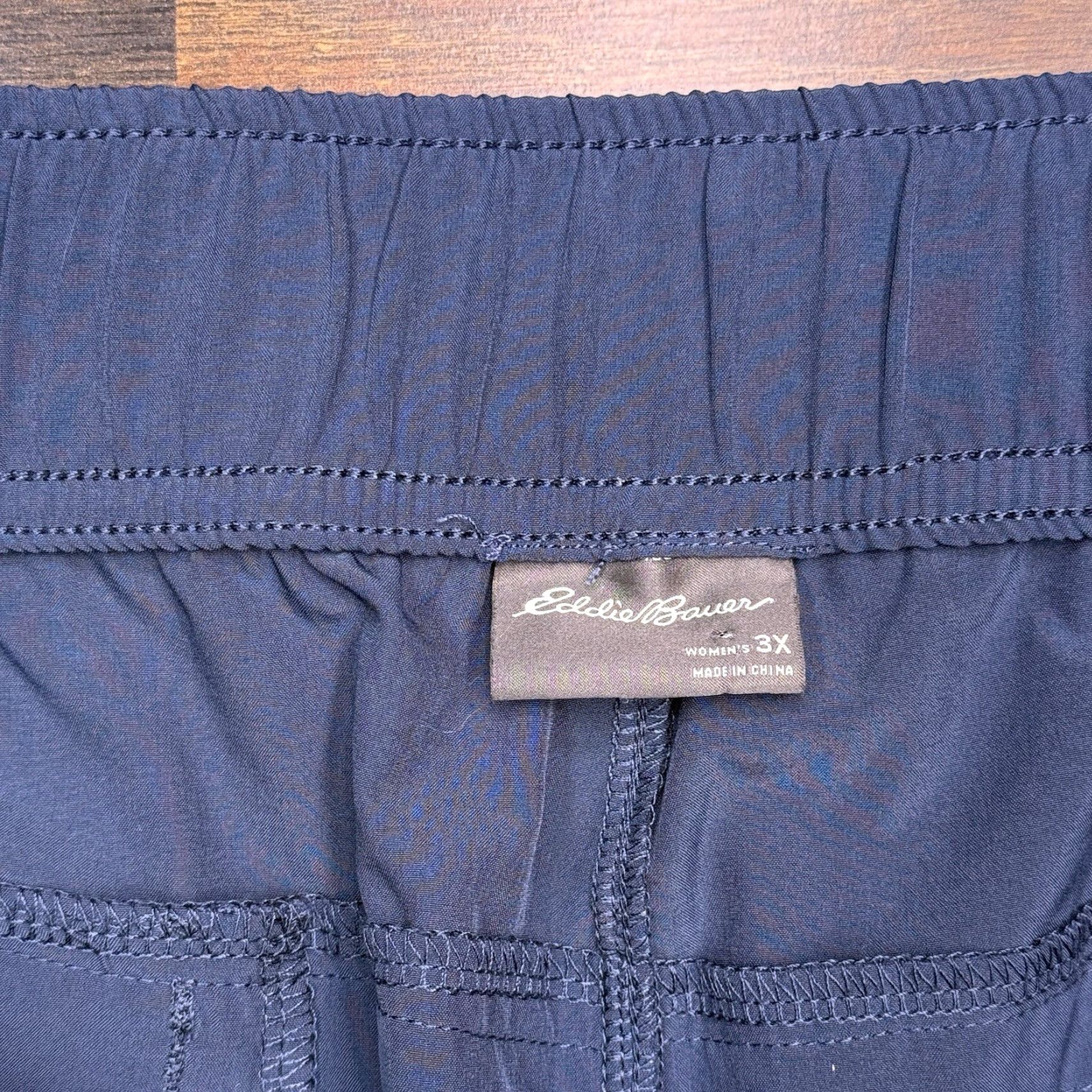 Eddie Bauer Eddie Bauer Pants Womens 3X Cargo Straight Pants Blue High Rise Zip Pocket Stretch Performance Women Size 40" / US 18 - 5 Thumbnail