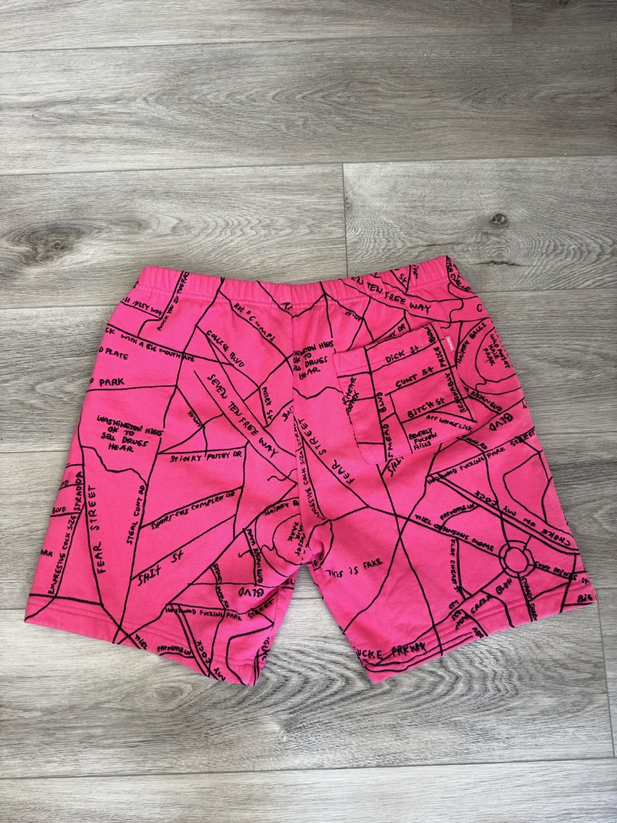 ウェア Supreme Gonz Embroidered Map Sweatshort Supreme Gonz Embroidered Map Sweatshort (SS19) - $168