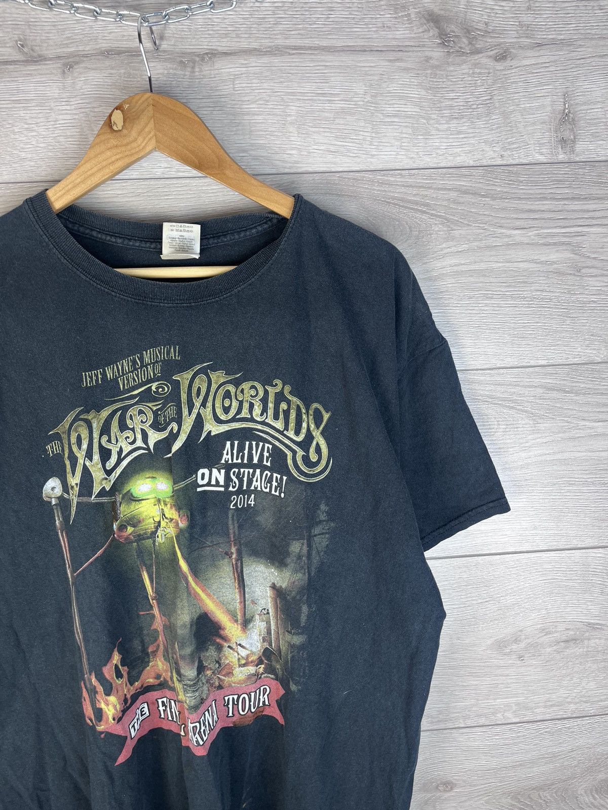 Gildan Men’s t-shirt War of the Worlds 2014s size Xl final arena Size US XL / EU 56 / 4 - 4 Thumbnail