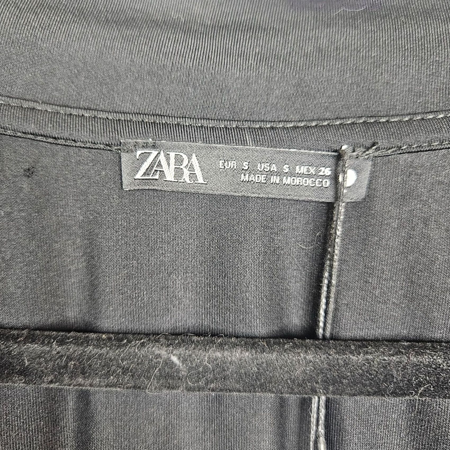 Zara ZARA Black Deep V-neck Short Sleeve Bodysuit Size S NEW Women Bodysuit Regular Knit Pattern Solid All Seasons Size S / US 4 / IT 40 - 3 Thumbnail