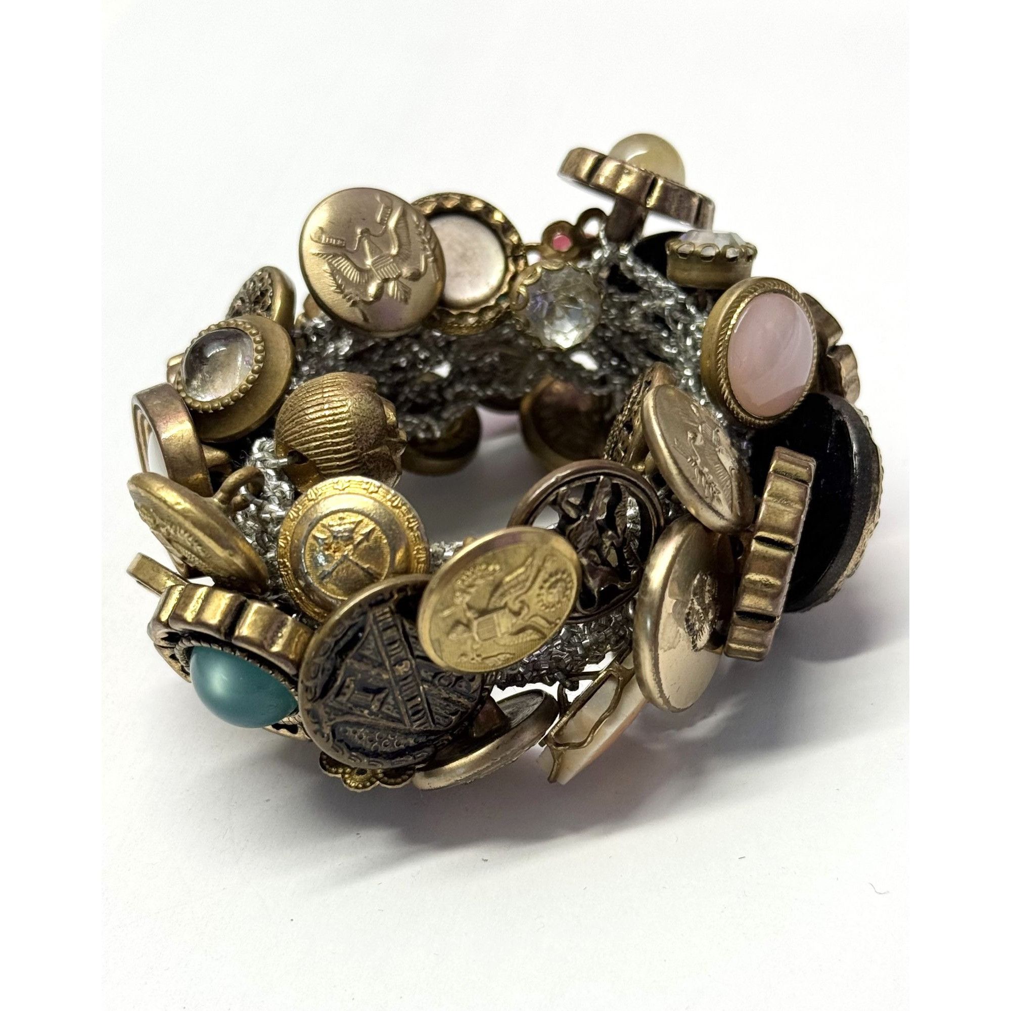 Vintage Vintage estate button charm handmade stretch bracelet Size ONE SIZE - 1 Thumbnail