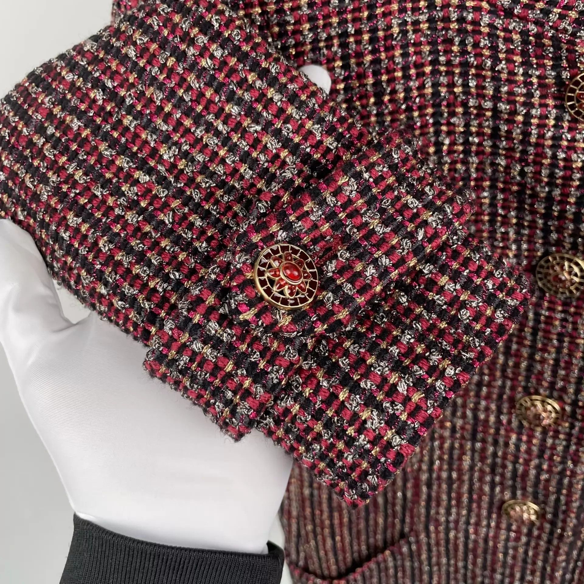 Chanel Chanel colorblocked tweed jacket size 36 Size XS / US 0-2 / IT 36-38 - 8 Thumbnail