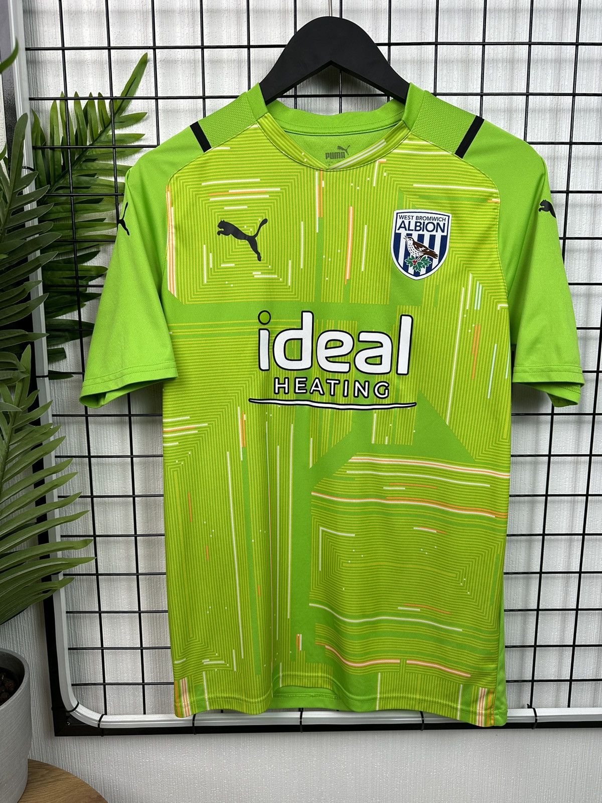 Puma West Bromwich Albion 2018 2019 Puma training M soccer jersey Size US M / EU 48-50 / 2 - 1 Thumbnail