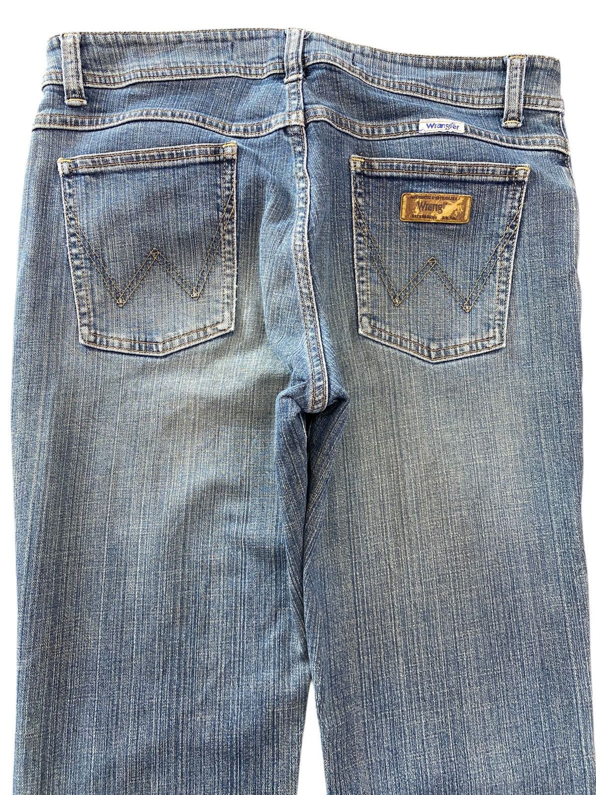 Wrangler Wrangler Haight Waist Faded Wash Style Flare Jeans Size 30" / US 8 / IT 44 - 4 Thumbnail