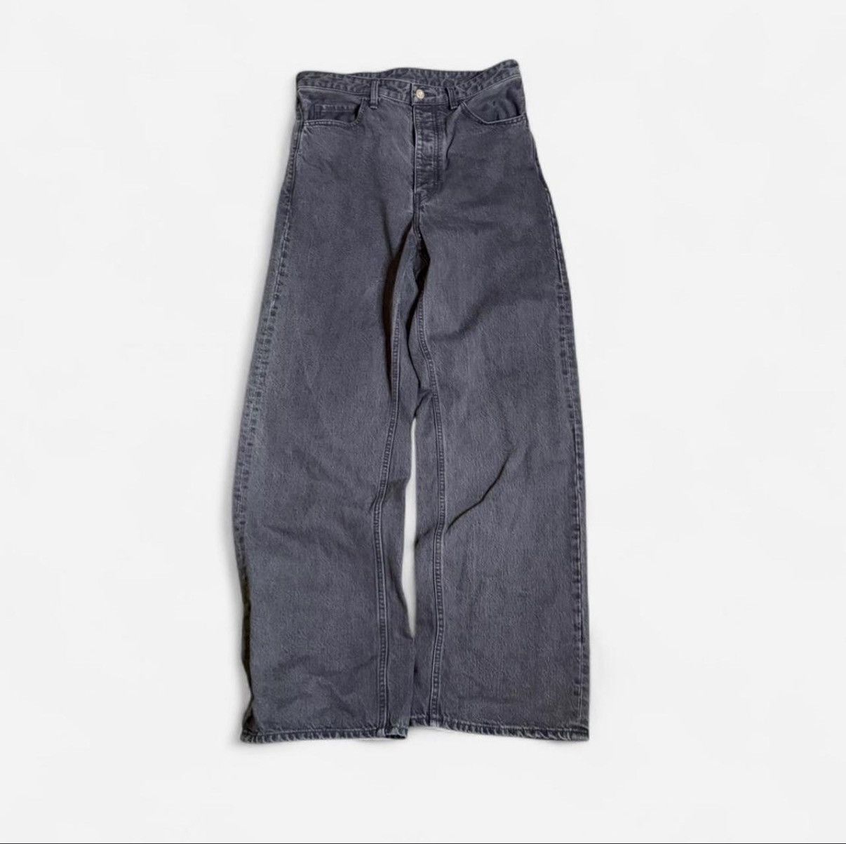 Vuja De VUJADE STEVE DISTRESSED SELVEDGE JEANS IN DENIM | Grailed