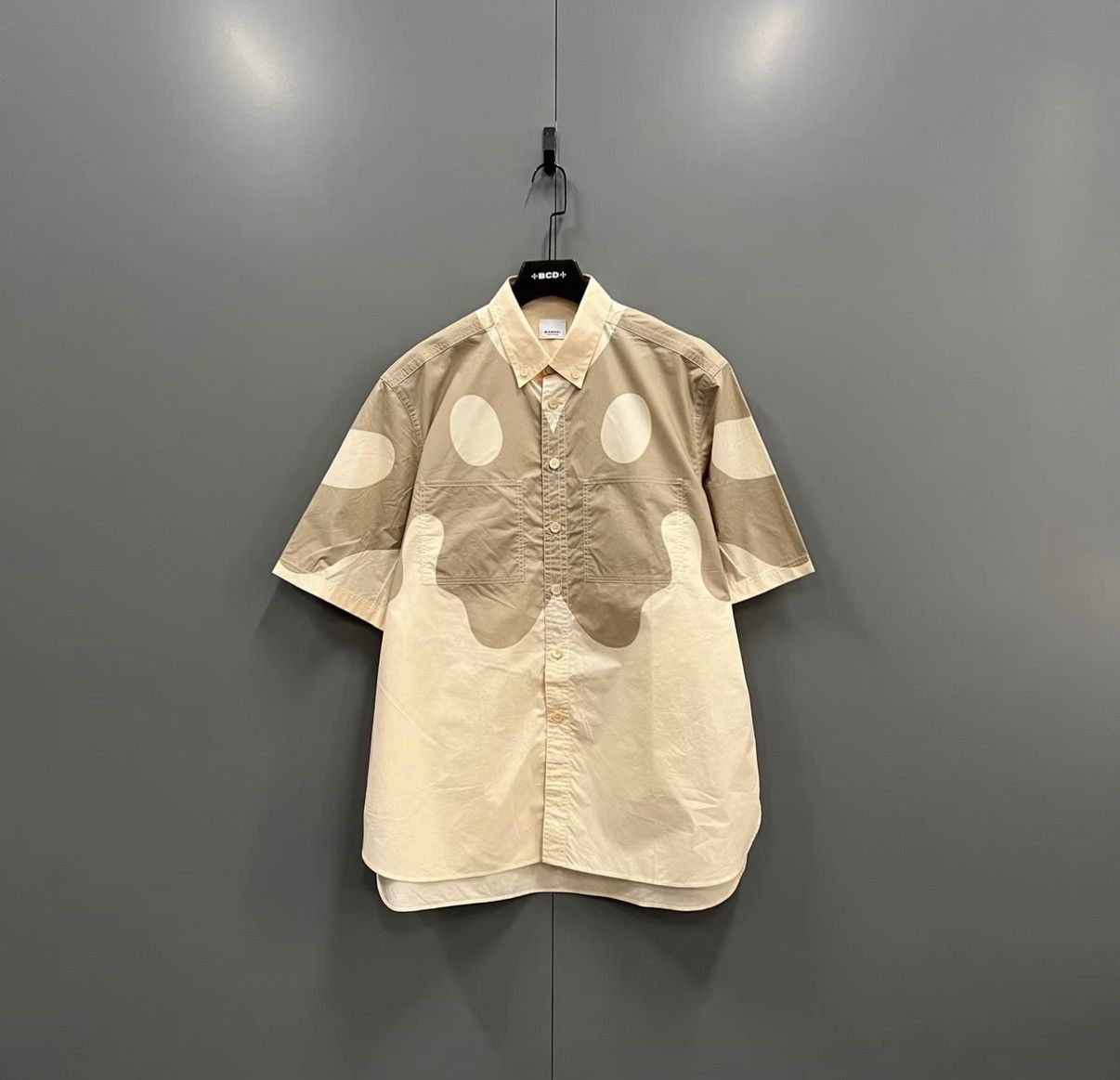 Burberry Burberry Abstract Printed Short-Sleeve Shirt J41 Size US XL / EU 56 / 4 - 1 Thumbnail