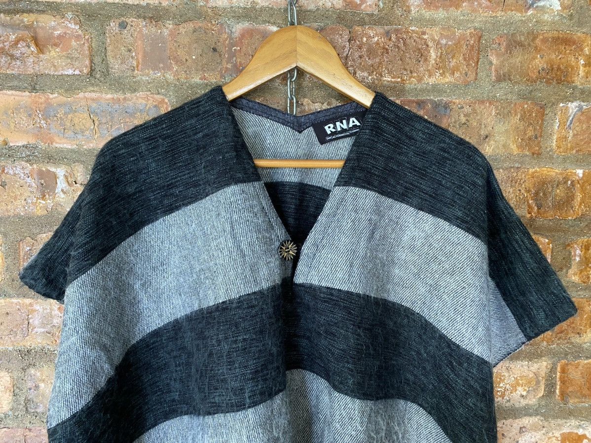 Hysteric Glamour × Japanese Brand × Unrivaled RNA UNRIVALED hagi poncho Size US M / EU 48-50 / 2 - 6 Thumbnail