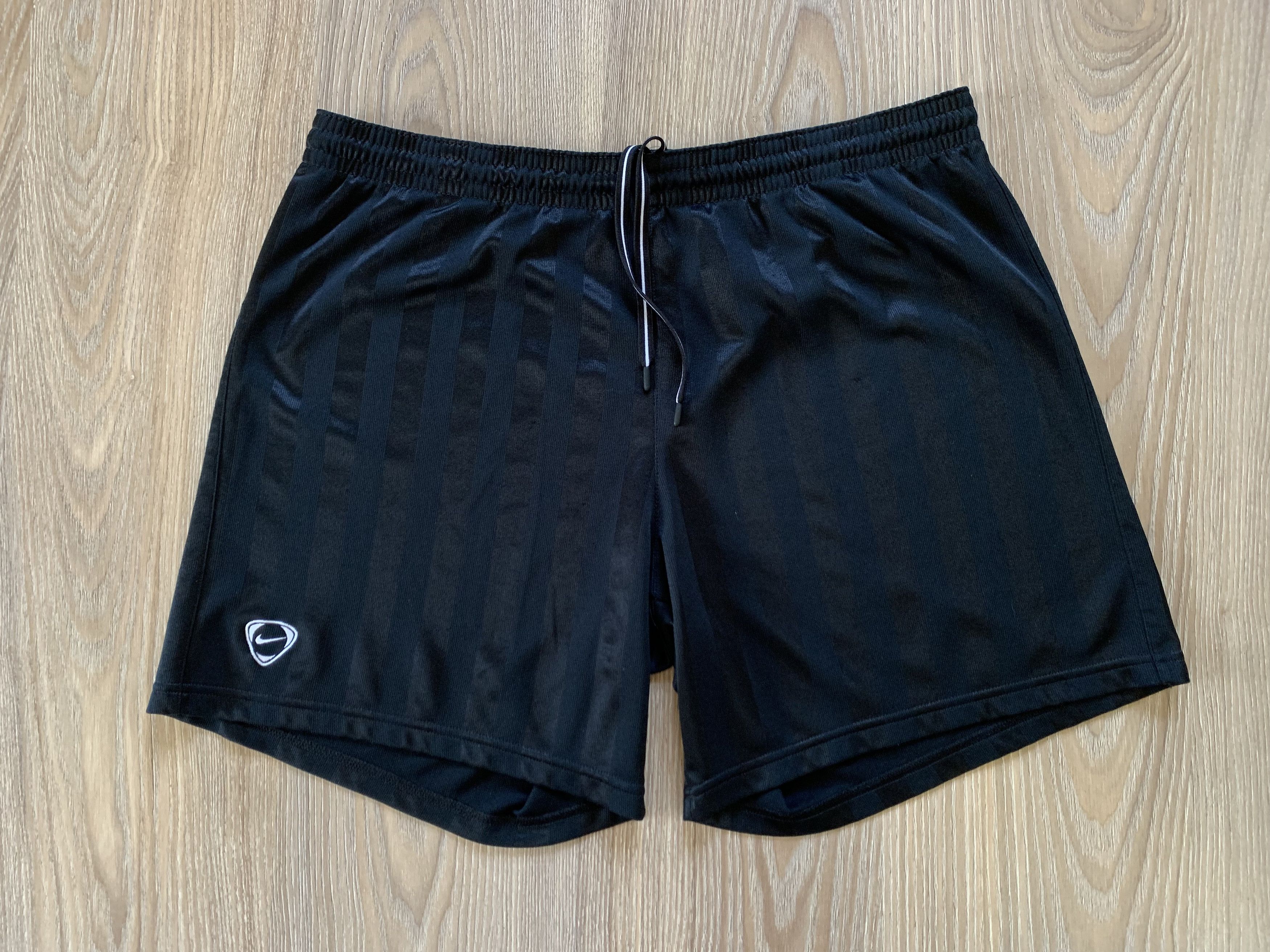 Nike × Vintage Nike Black Training Soccer Shorts Size US 36 / EU 52 - 2 Thumbnail
