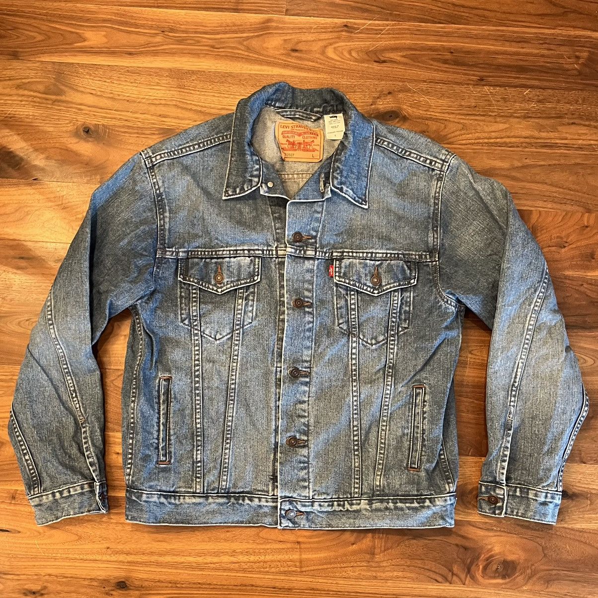Levi's Vintage Clothing Vintage Levi's denim jacket from the late-80’s/early-90’s. Size US L / EU 52-54 / 3 - 1 Thumbnail