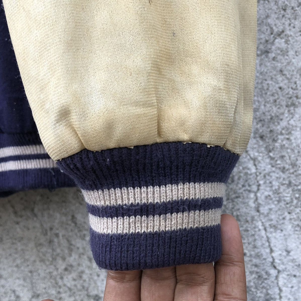 Vintage Vintage Suntory Boss Coffee Wool Varsity Jacket Size US L / EU 52-54 / 3 - 12 Thumbnail
