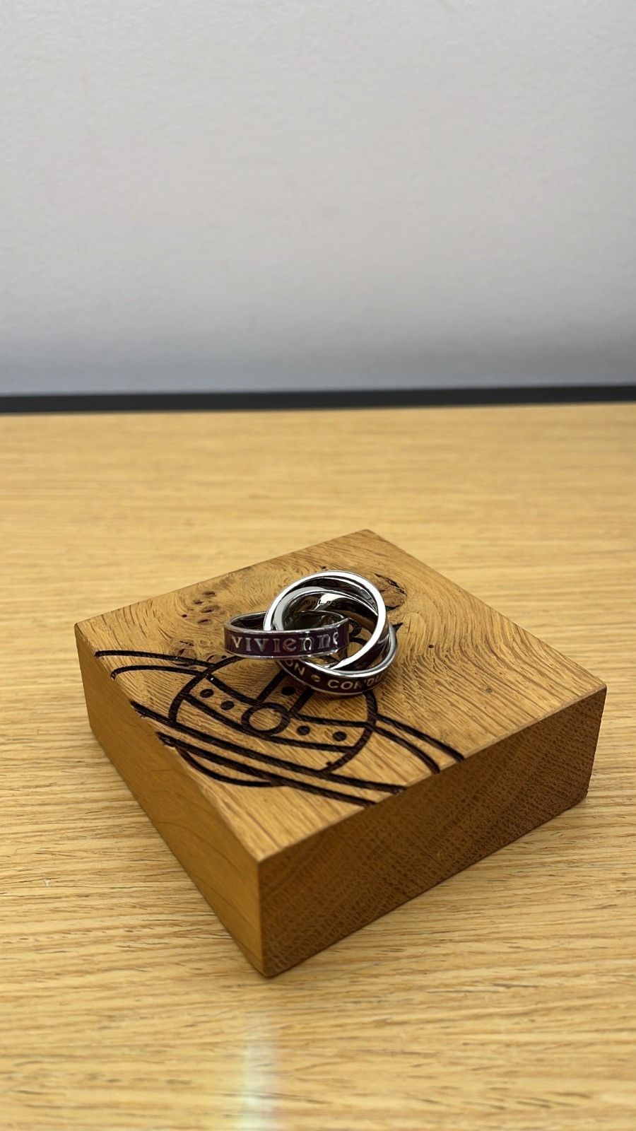 Vivienne Westwood o1f1d3z1025 Size: OS / Percy Ring in Silver / Purple Size ONE SIZE - 1 Thumbnail