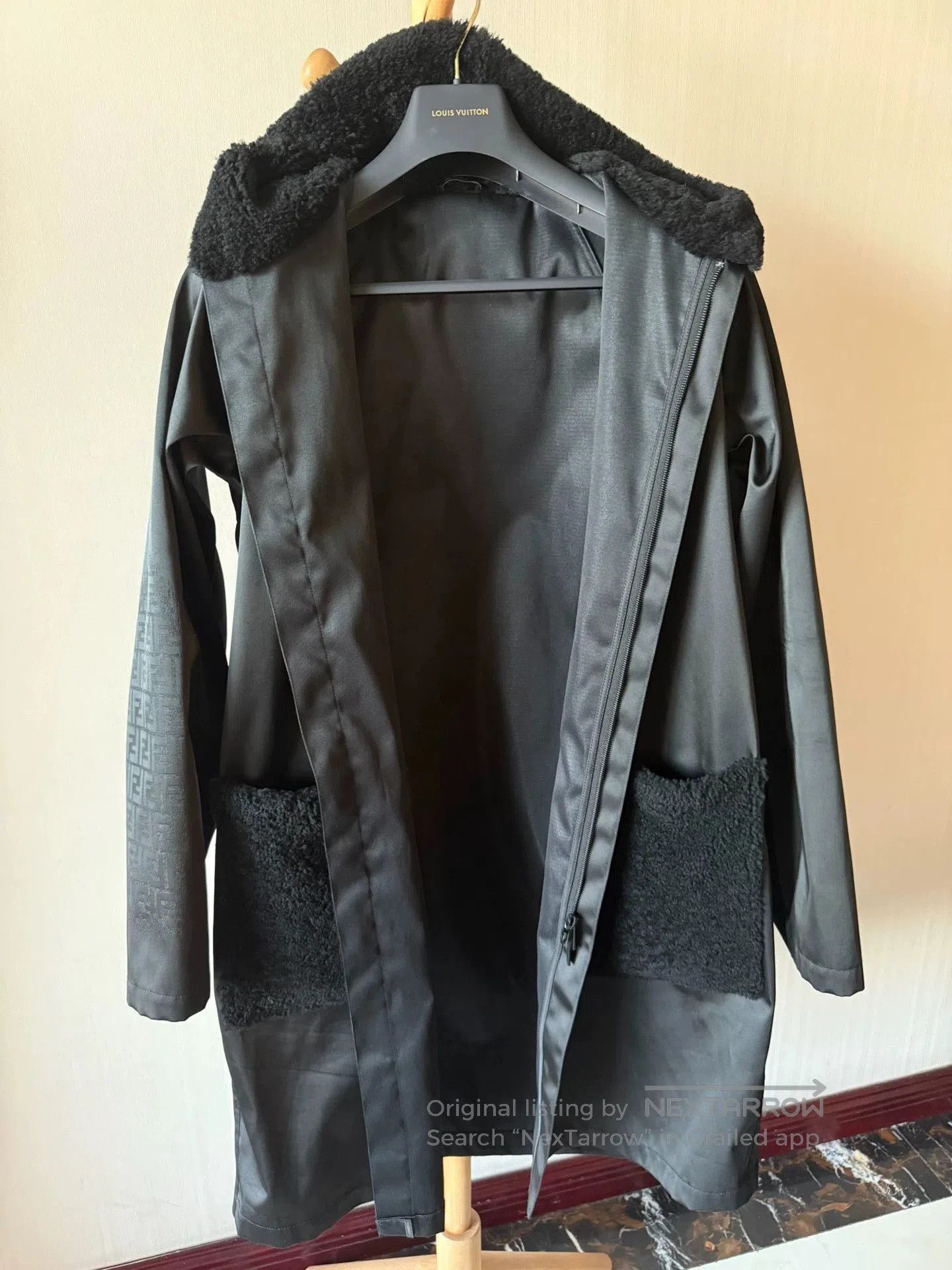 Fendi fendi black coat size 46 very new. Size US S / EU 44-46 / 1 - 2 Thumbnail