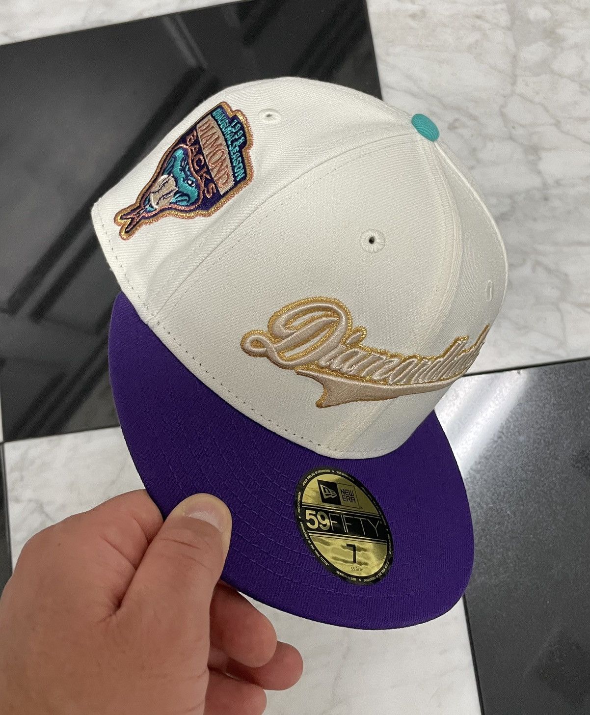 New Era 🔥 Exclusive Diamondbacks fitted side 7 metallic stitching Size ONE SIZE - 1 Thumbnail