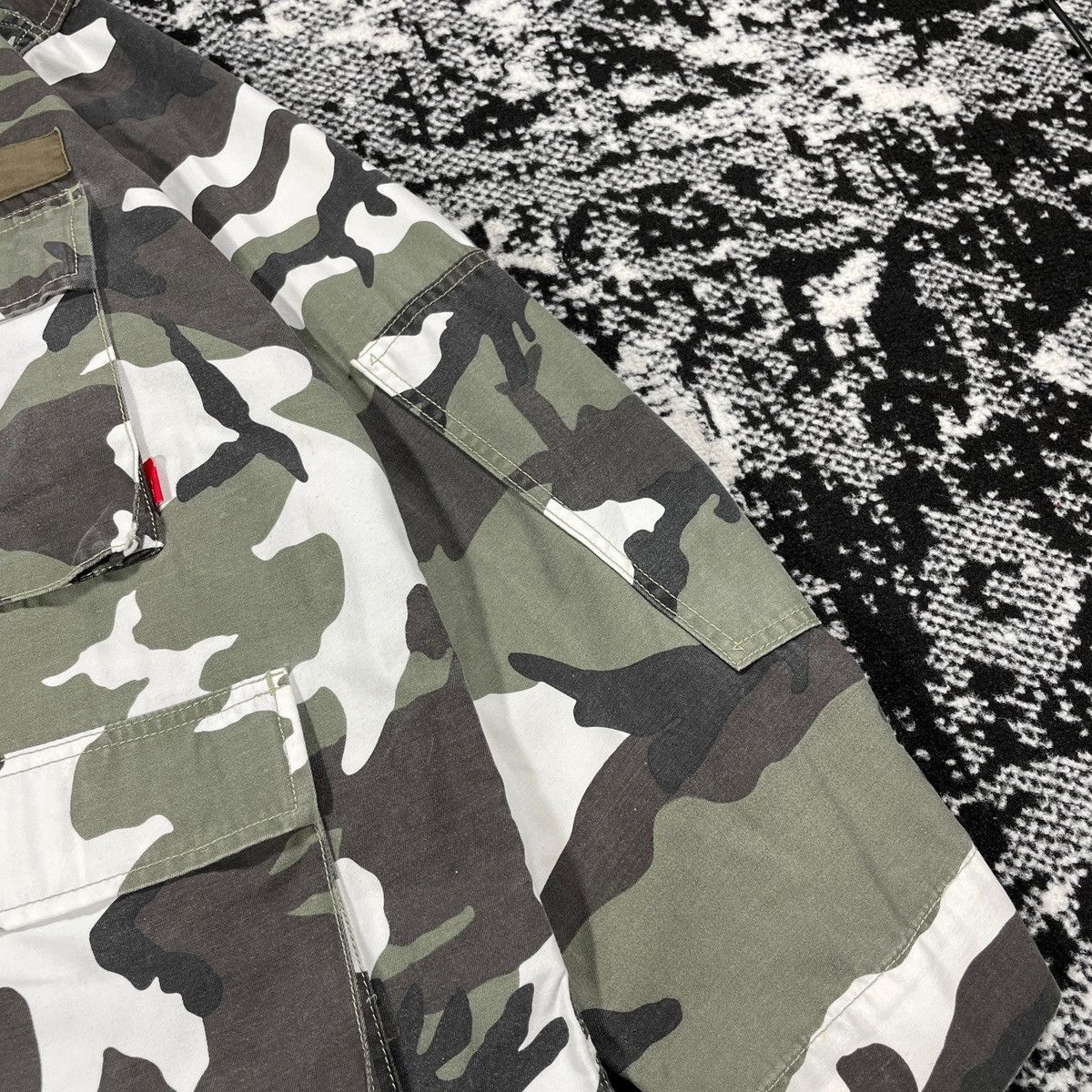 Wtaps WTAPS JUNGLE LS 02 SHIRT COPO TWILL URBAN CAMO 2016 Size US XL / EU 56 / 4 - 5 Thumbnail