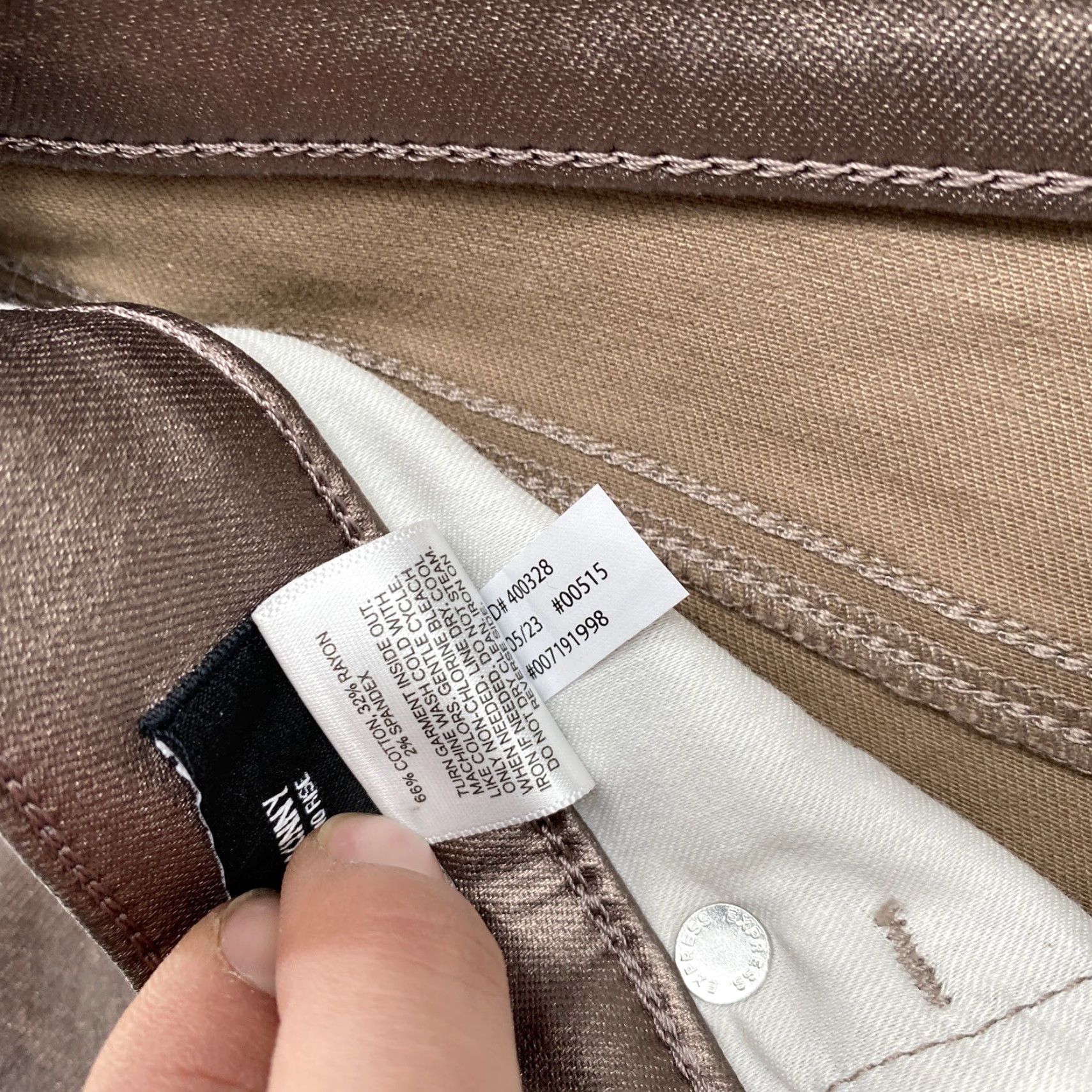Express **Express Women’s Silver Stretch Skinny Mid-Rise New Size 0S Pants** User: **Express Women’s Silver Stretch Skinny Mid-Rise Pants Size 0S NEW** Size 25" / US 0 / IT 36 - 5 Thumbnail