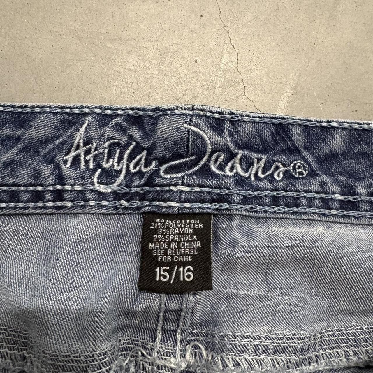 Vintage Crazy Vintage Y2K/2000s Baggy Flared Streetwear Essential Medium Blue wash Denim Jeans! Size US 34 / EU 50 - 6 Thumbnail