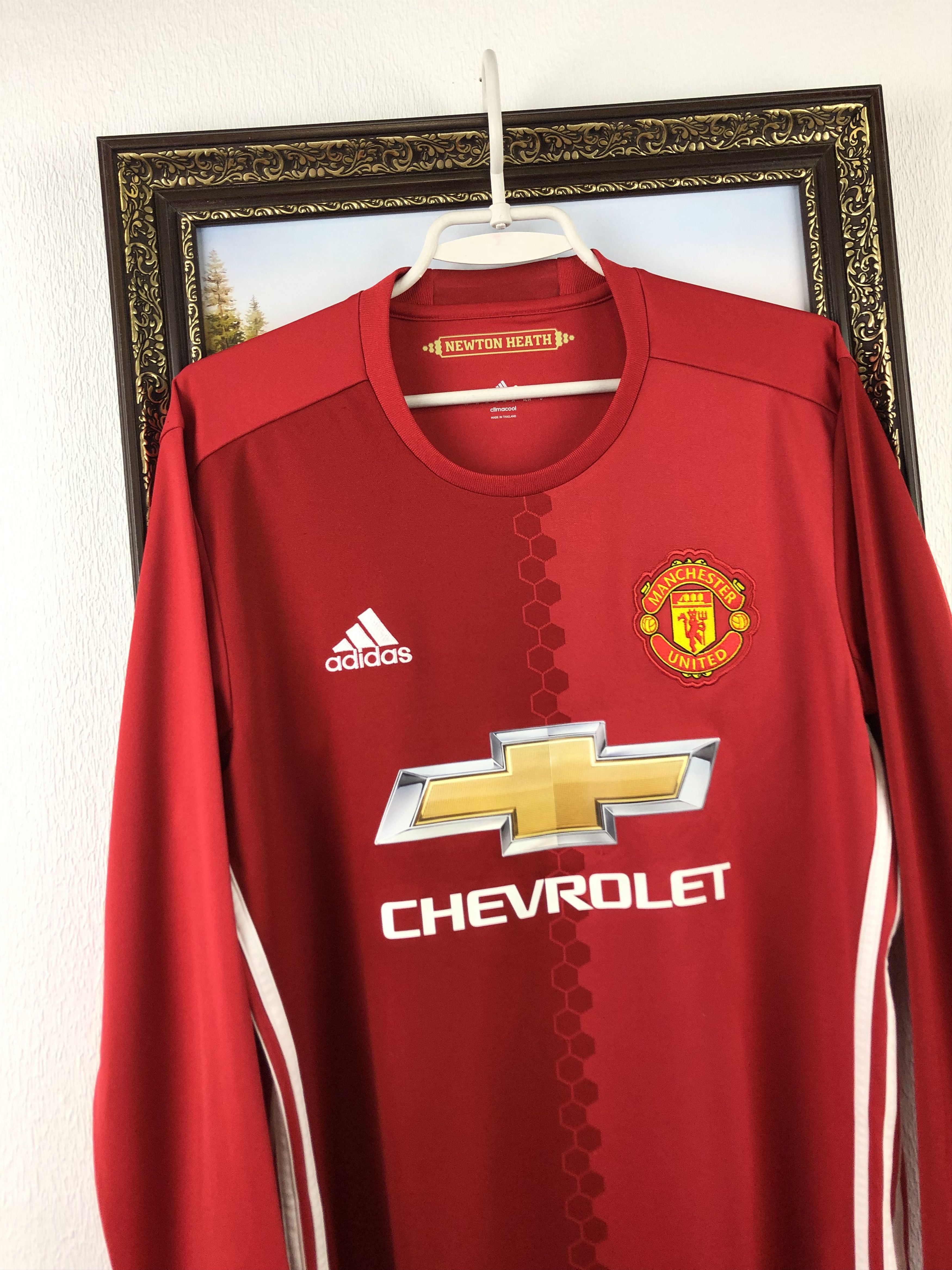 Adidas Manchester United shirt 2016 Soccer Adidas Long Sleeve Size US M / EU 48-50 / 2 - 3 Thumbnail