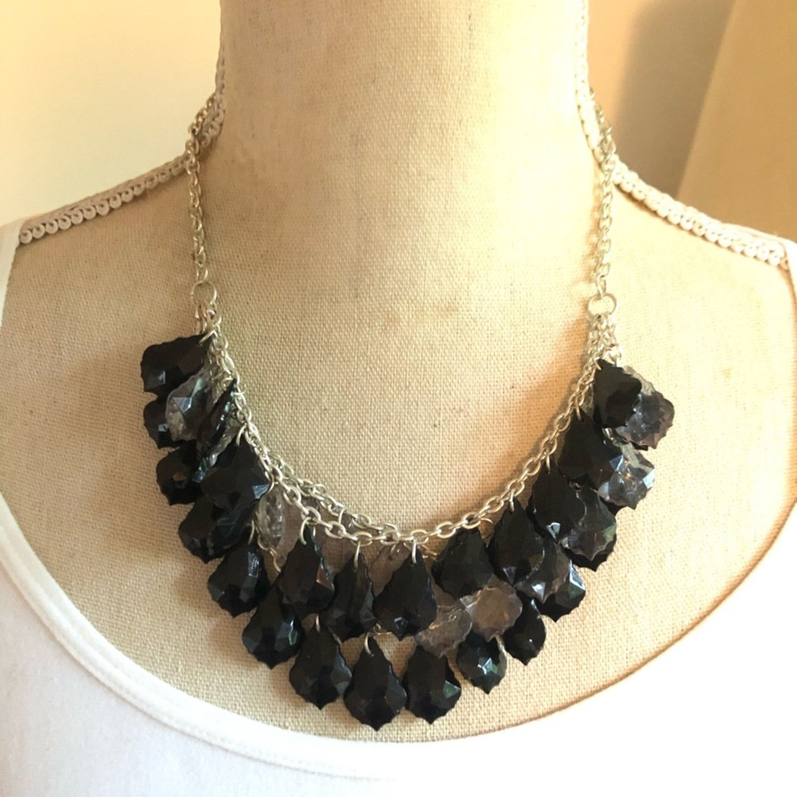 Jewelry Triple row faceted chandelier gem layered elegant necklace Size ONE SIZE - 1 Thumbnail