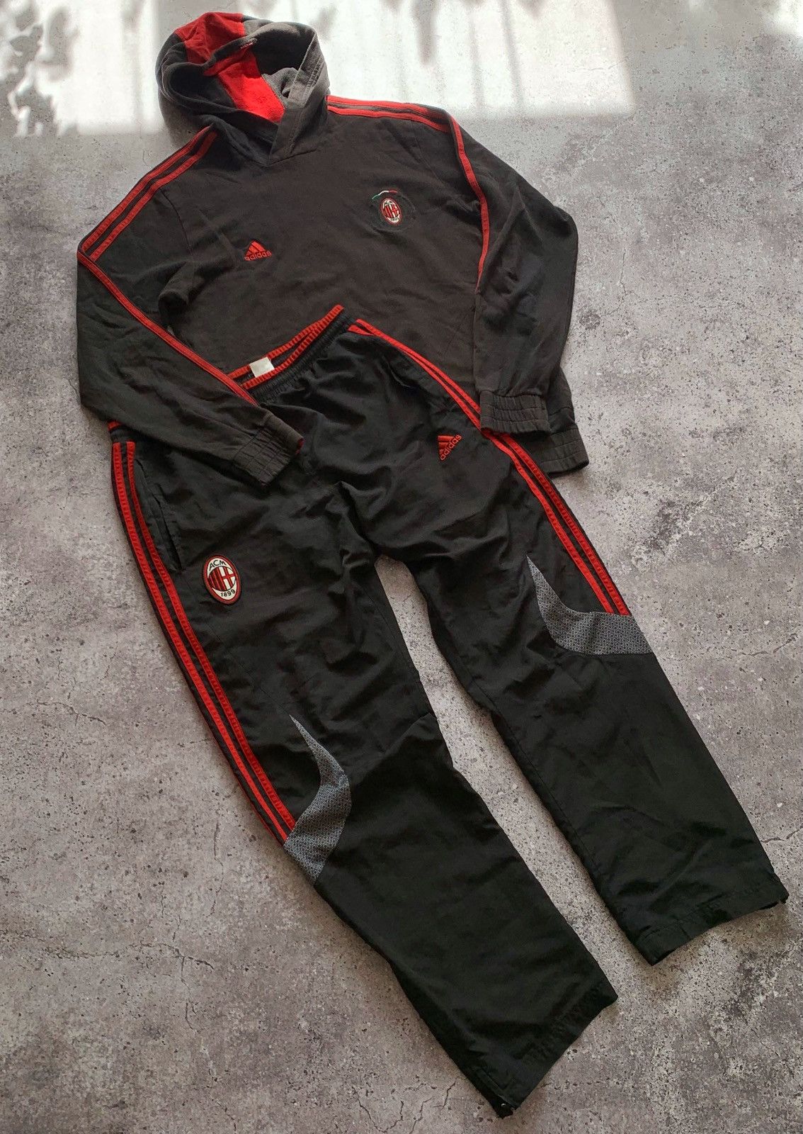 Vintage 🔥VINTAGE ADIDAS AC MILAN TRACK SUIT 00’s BLOCKCORE STYLE Size US M / EU 48-50 / 2 - 6 Thumbnail