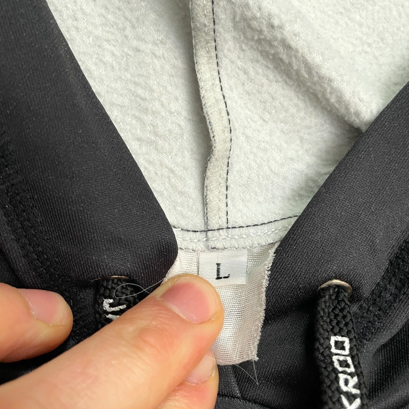 Vintage Jakroo Hoodie Mens Large Black Pullover Pocket Drawstring Casual Active Jacket Size US L / EU 52-54 / 3 - 4 Thumbnail
