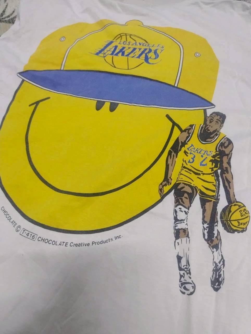 Vintage *RARE* LA Lakers magic johnson smileys white t-shirts Size US L / EU 52-54 / 3 - 3 Thumbnail