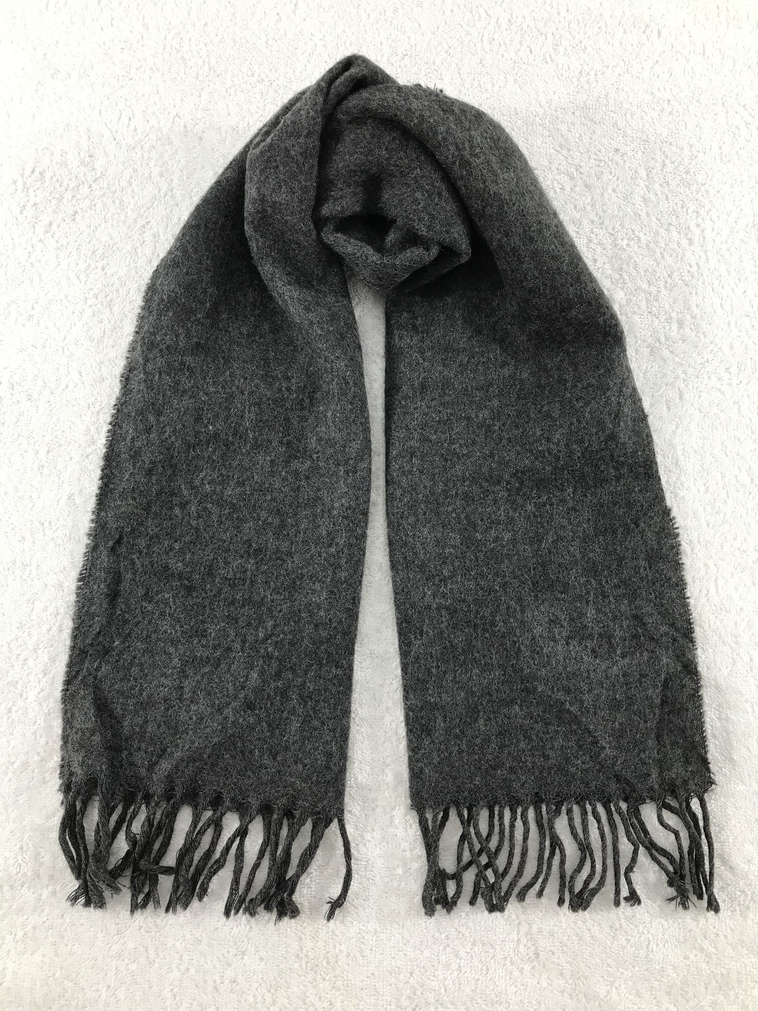 Vintage Pierre Balmain Scarf / Muffler / Neckwear - WW1443 Size ONE SIZE - 1 Thumbnail