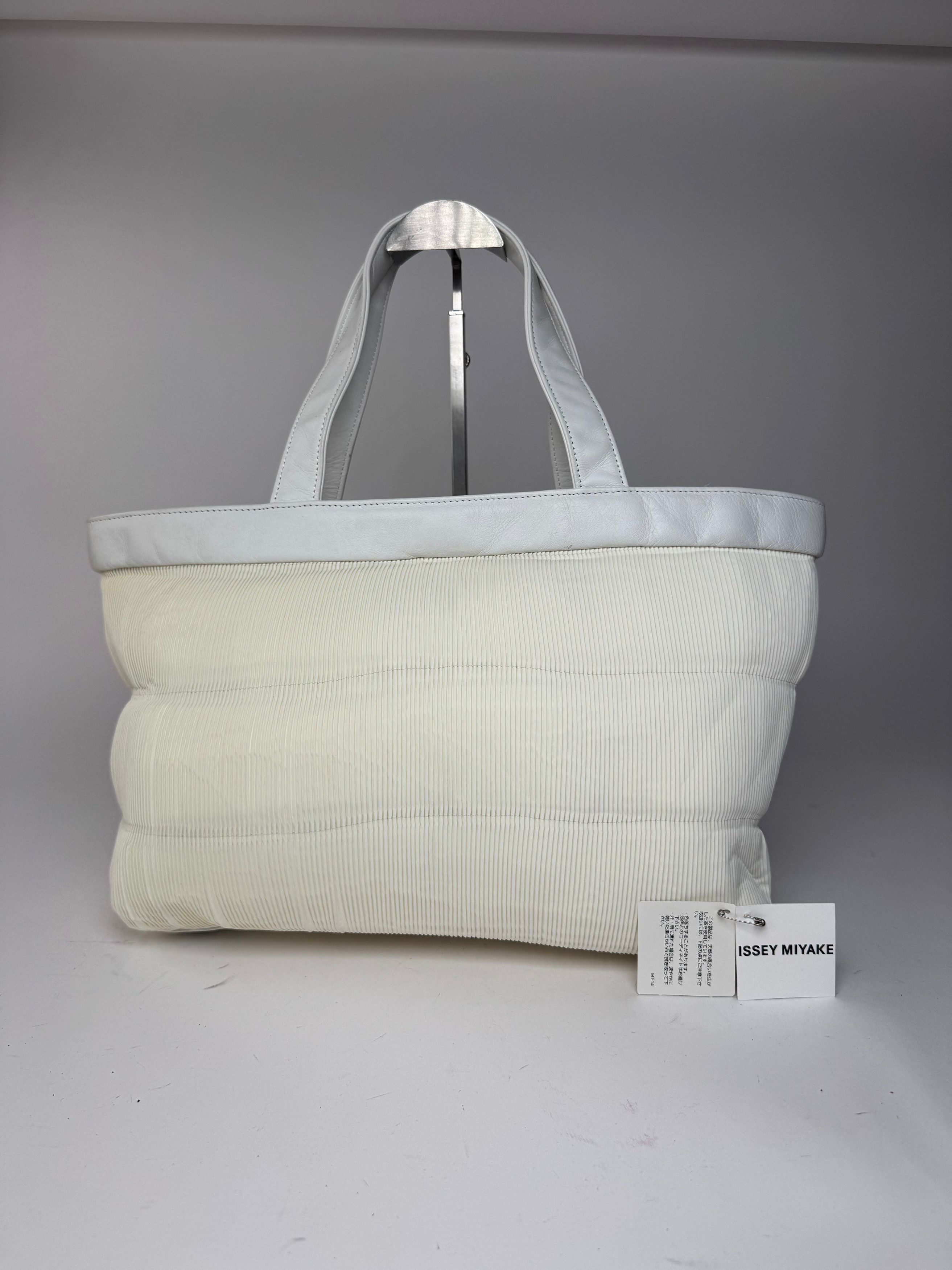 Vintage Plissee leather bag white