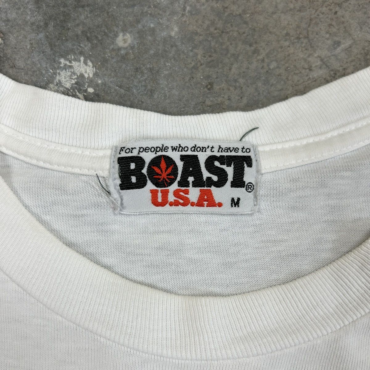 Vintage 1990s BOAST USA Weed T-Shirt Size US L / EU 52-54 / 3 - 5 Thumbnail