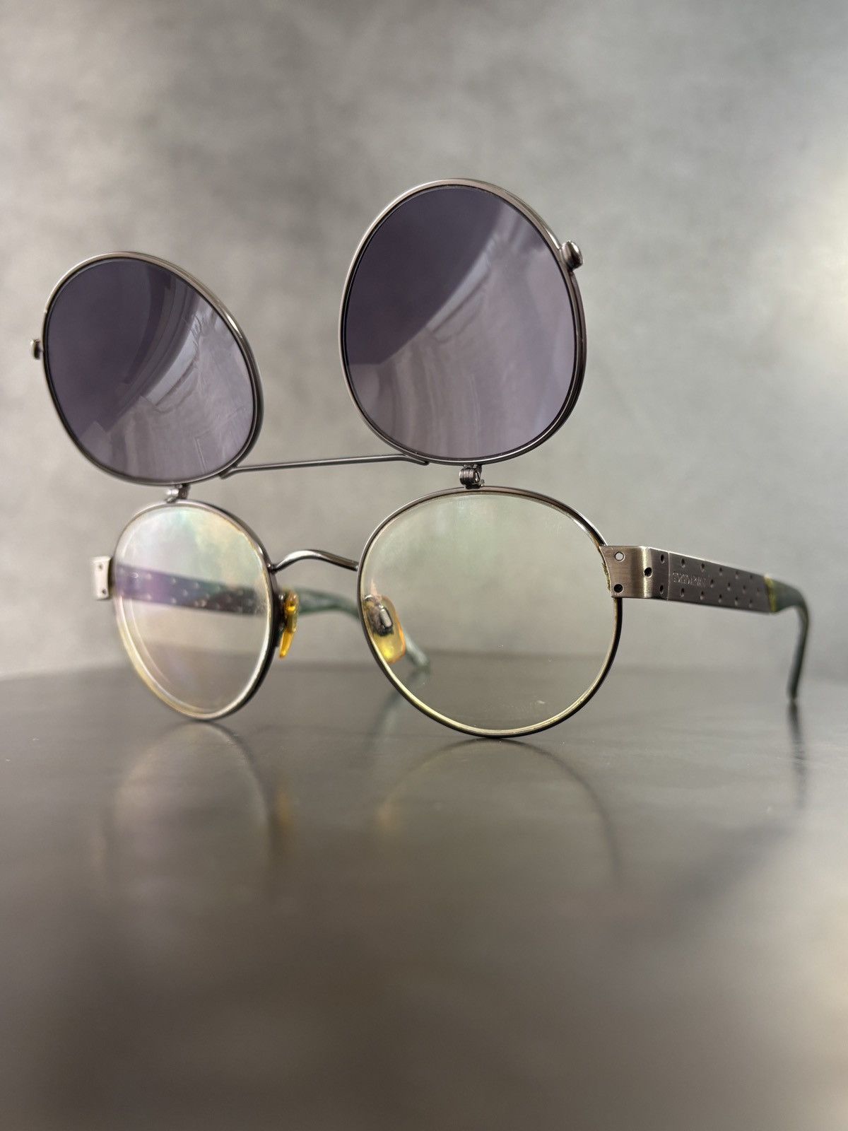 Giorgio Armani Vintage Giorgio Armani Sunglasses Frames Flip Up Glasses 657 Size ONE SIZE - 1 Thumbnail