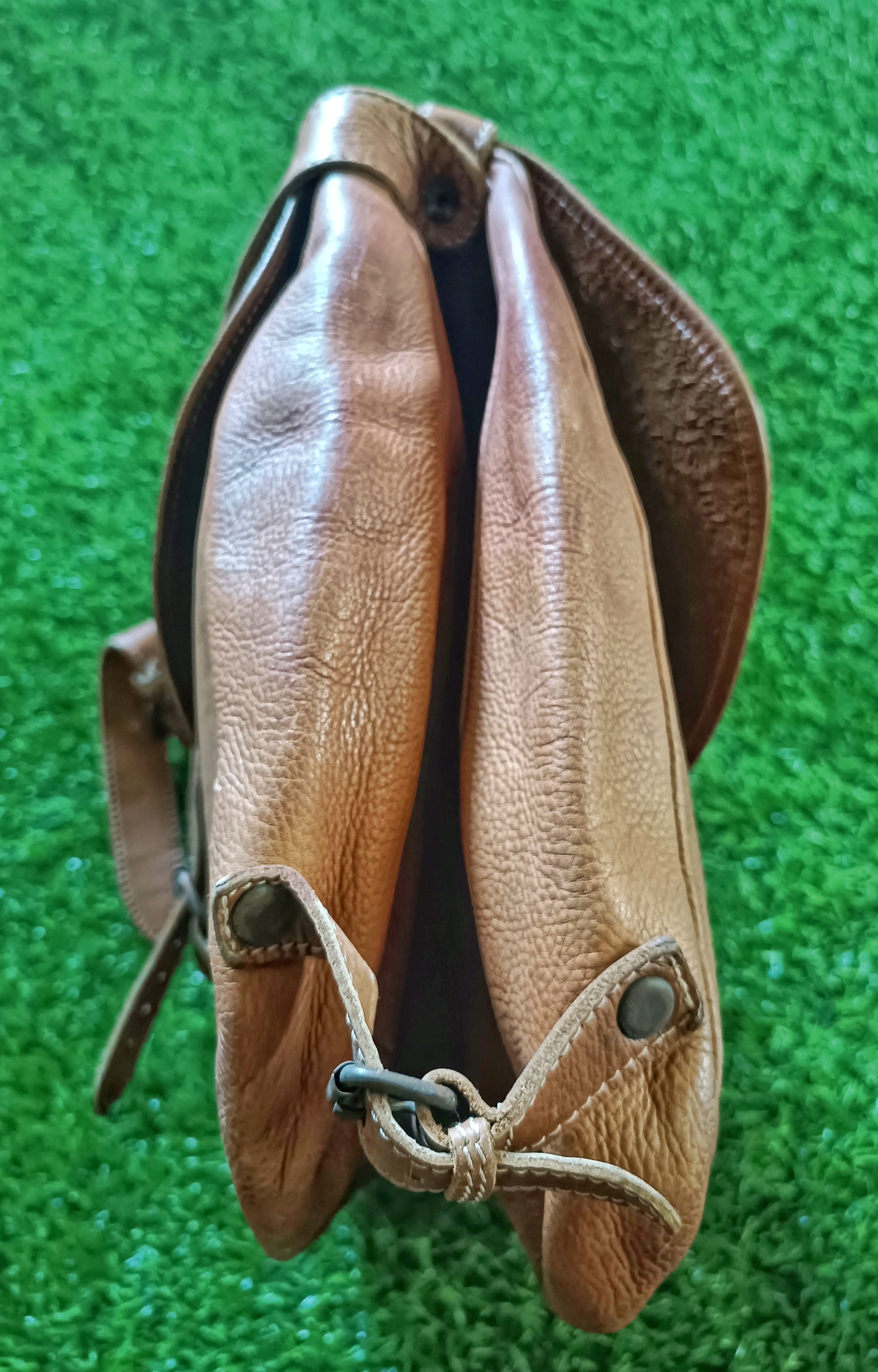 Handmade × Leather HANDMADE LEATHER LARGE OVERSIZED CROSSBODY SLING BAG 2 FACE Size ONE SIZE - 7 Thumbnail
