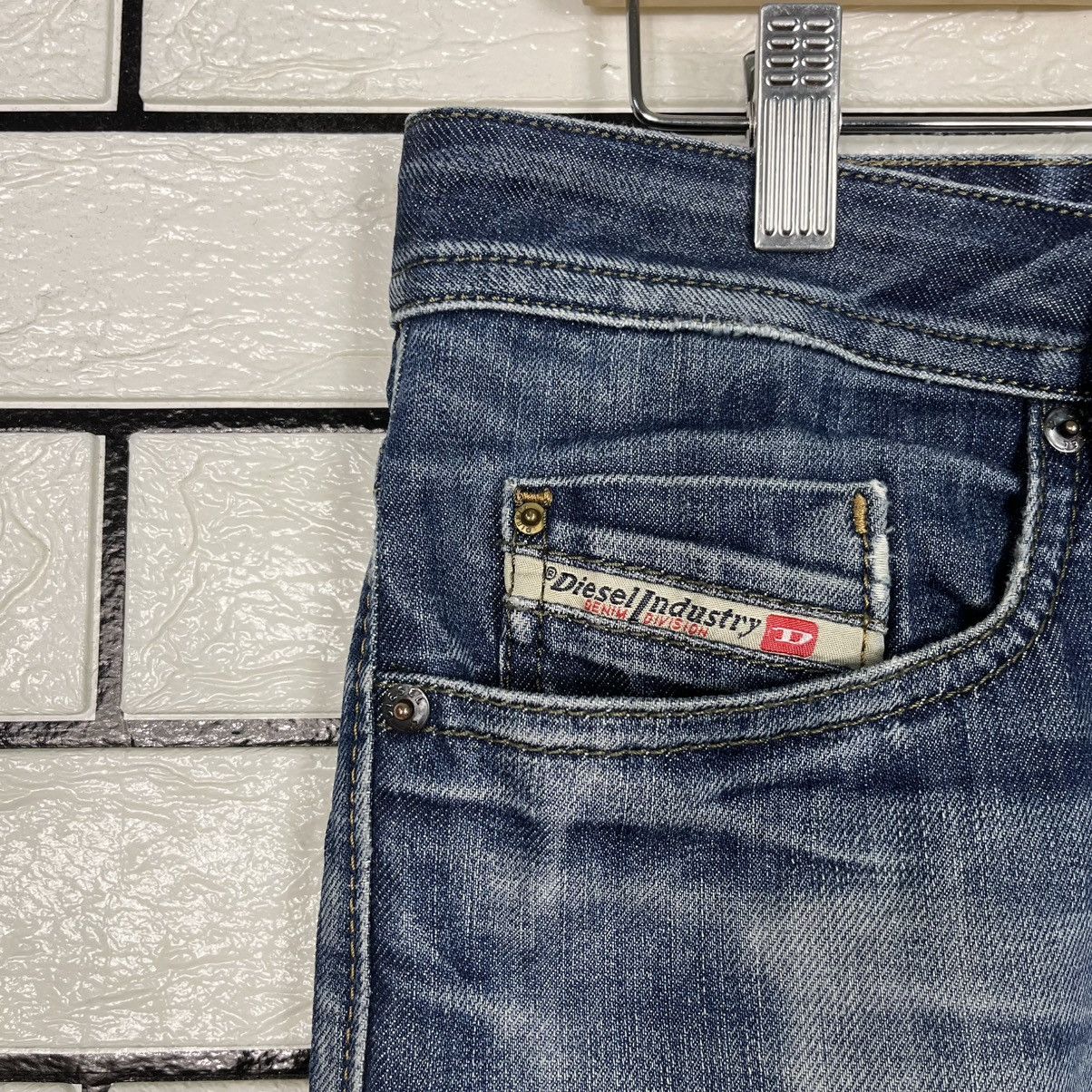 Diesel Vintage Diesel Distressed Denim Jeans Size US 32 / EU 48 - 7 Thumbnail