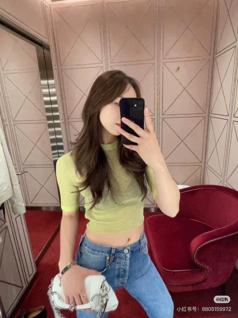 Gucci GucciKnitted micro-transparent short sleeves 2503-Nextarrow Size M / US 6-8 / IT 42-44 - 7 Thumbnail