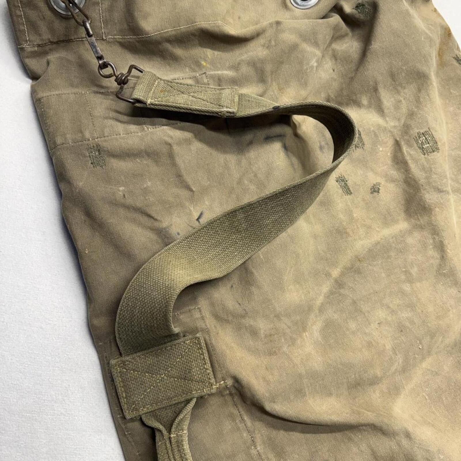 Other 1950s Cold War German army/military brown canvas duffle bag Size ONE SIZE - 2 Thumbnail