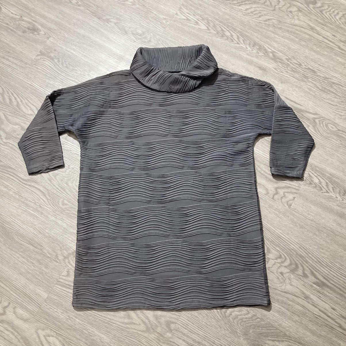 Issey Miyake 2000s HanaHana Pleats Issey Miyake Style Turtleneck Top Size L / US 10 / IT 46 - 3 Thumbnail