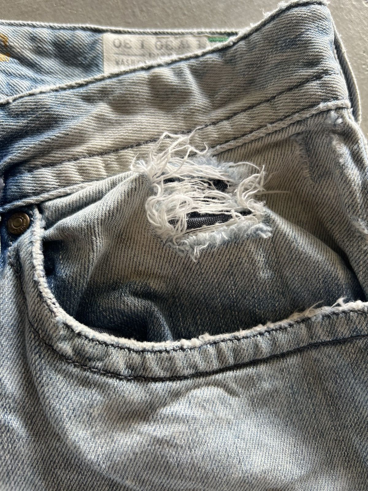 Diesel distressed diesel industry denim splatter bleach sick washed Size US 33 - 10 Thumbnail