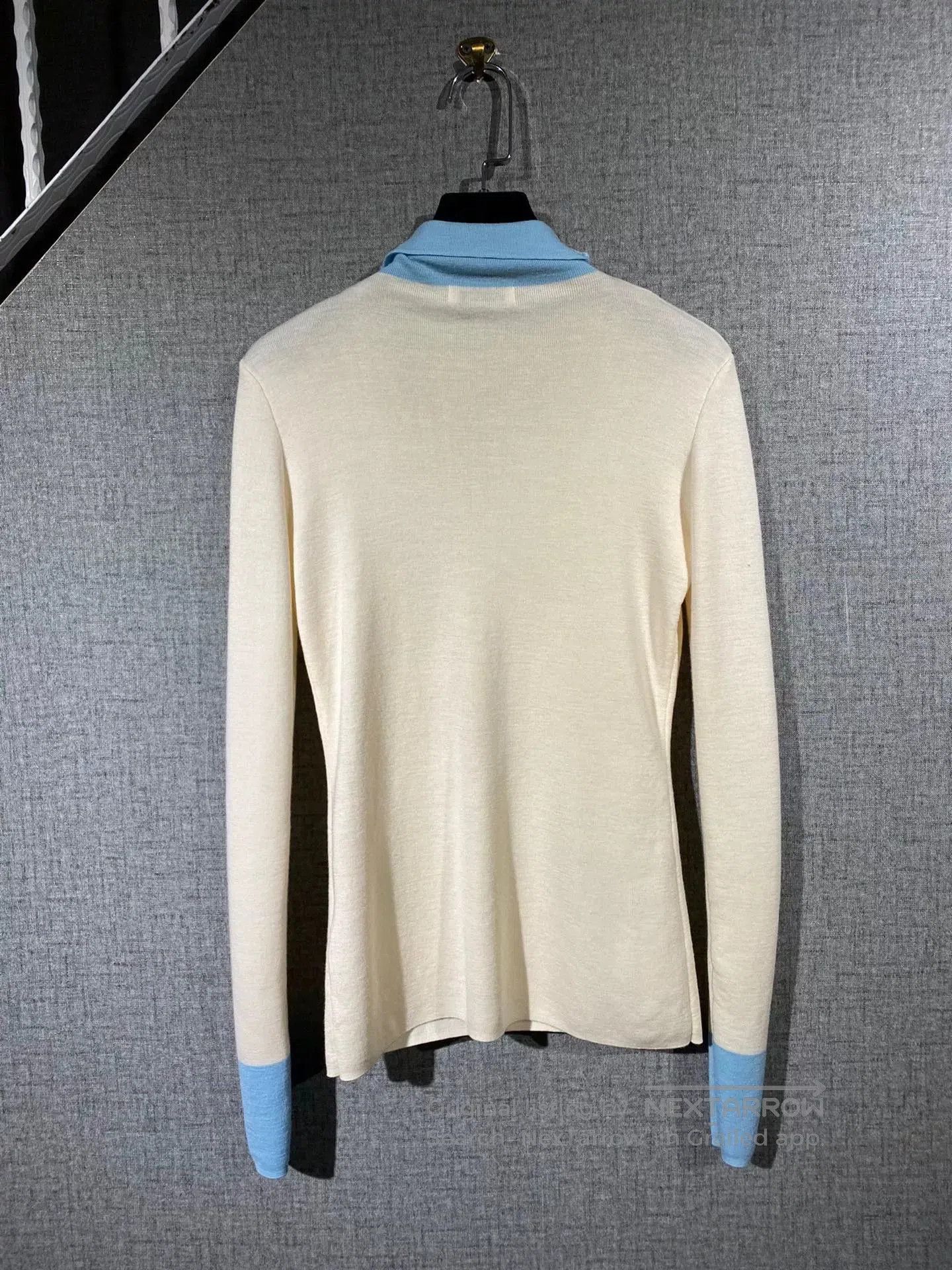 Herill herlian ladies thin knitted sweater. Size S / US 4 / IT 40 - 2 Thumbnail