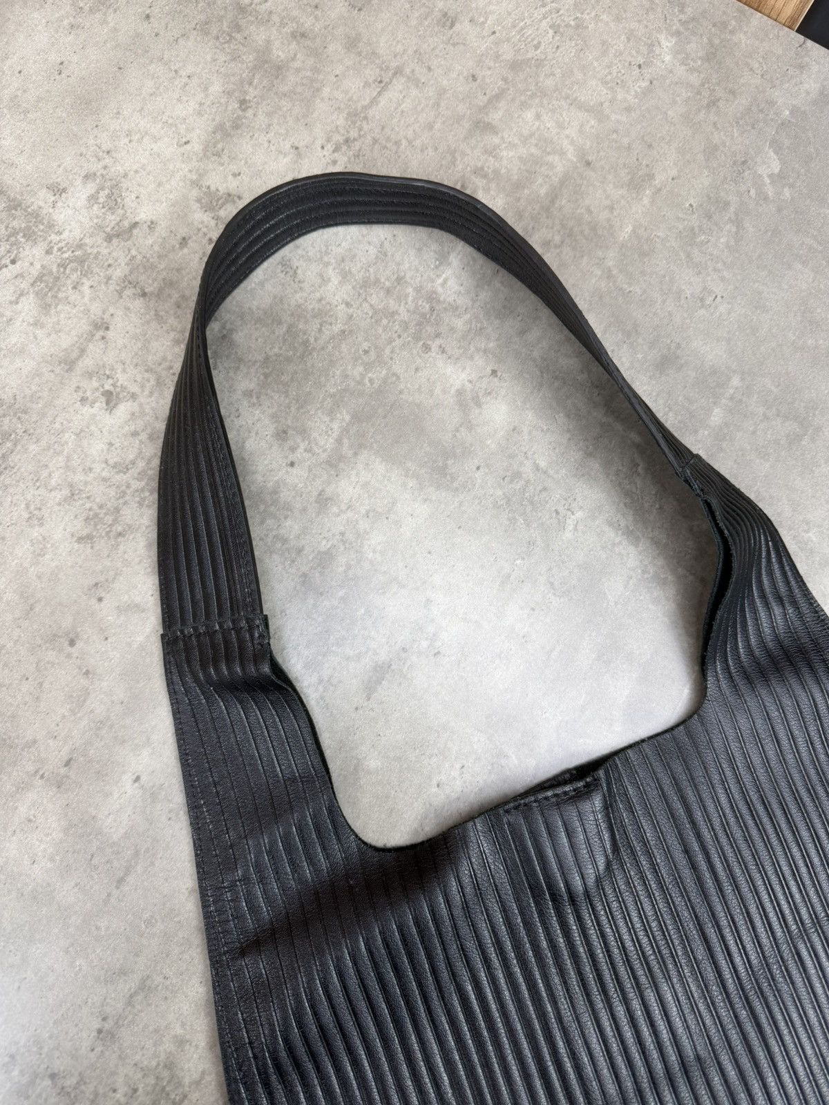 Other ALOHAS Black Pleated Leather Hobo Shoulder Bag Size ONE SIZE - 4 Thumbnail