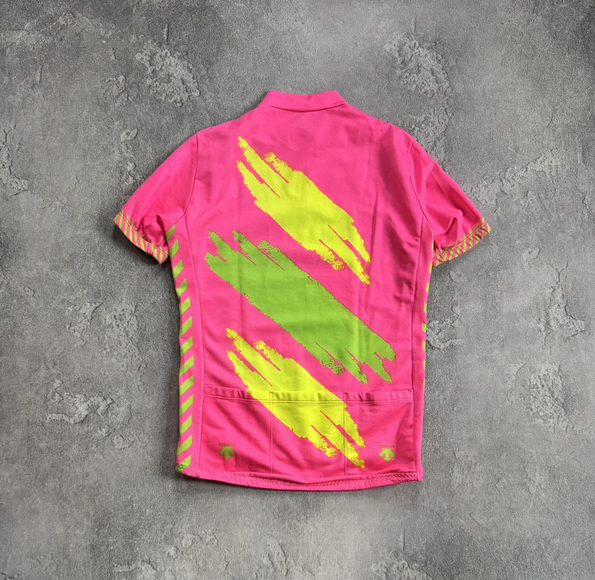 Vintage Descente XL all printed vintage cycling jersey tee T-shirt Size US XL / EU 56 / 4 - 13 Thumbnail