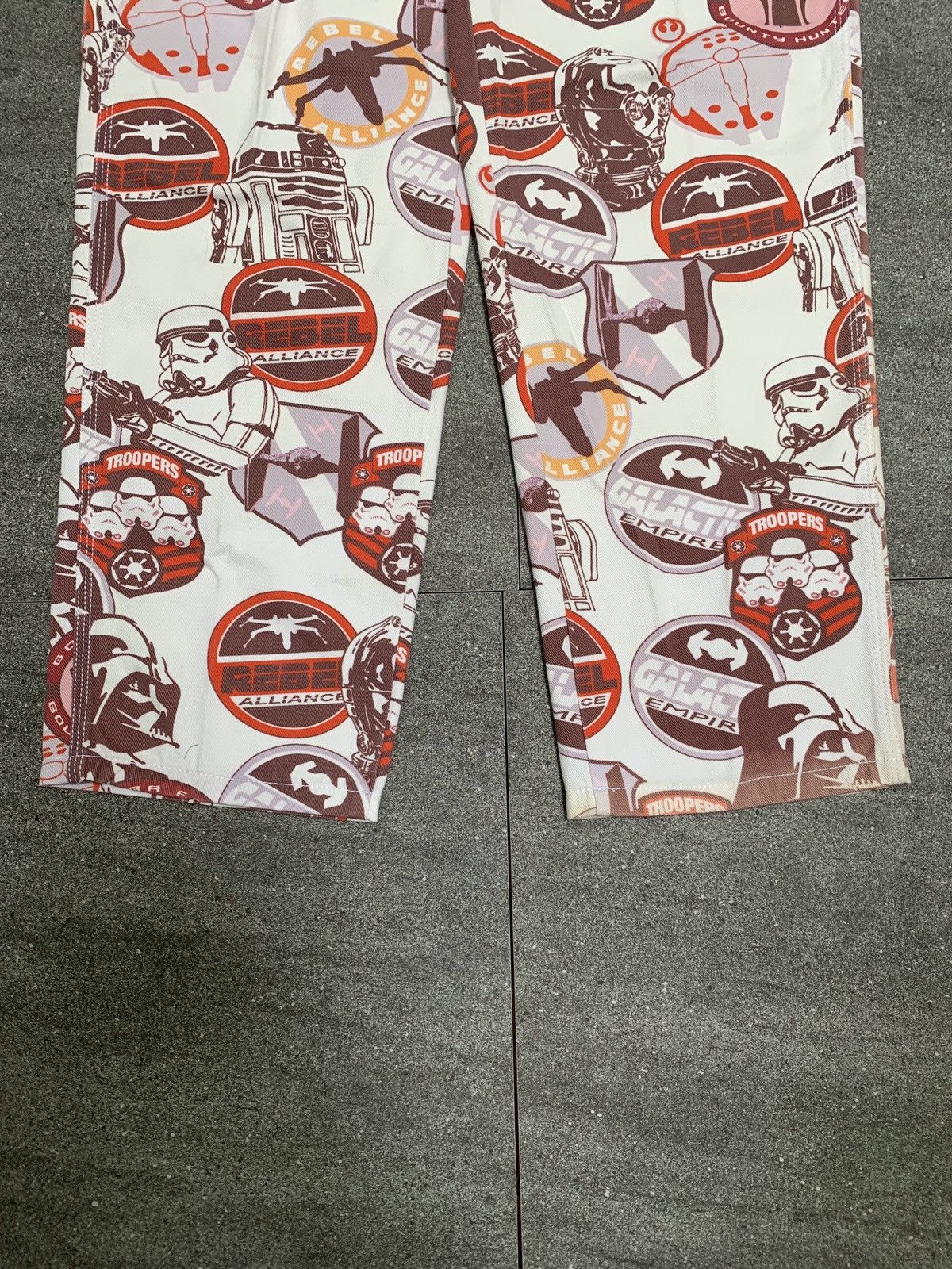 Comme des Garcons SHIRT × Star Wars Printed Graphic Pants Size US 32 / EU 48 - 7 Thumbnail