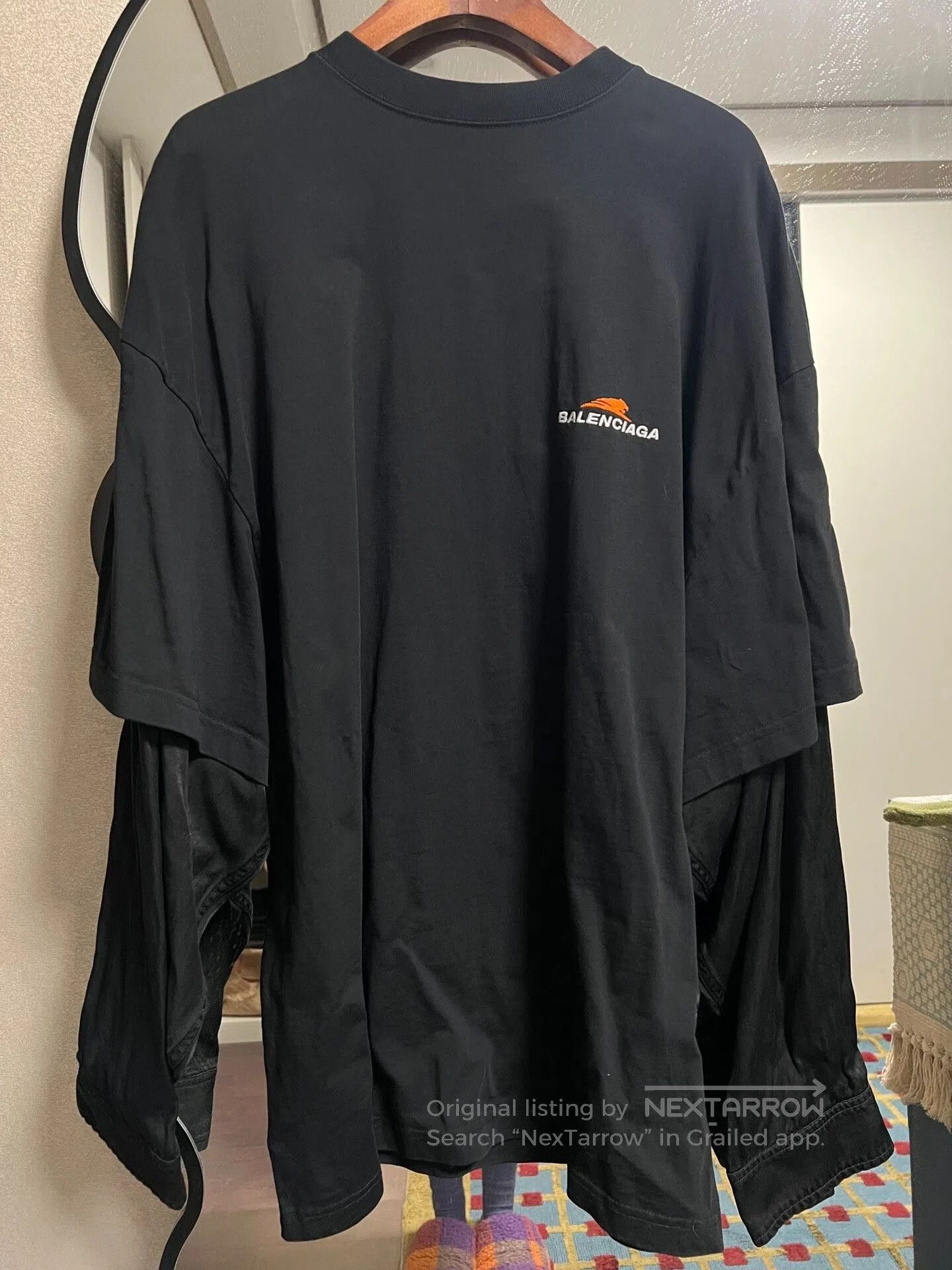 Balenciaga balenciaga black logo long sleeve t-shirt. Size US XS / EU 42 / 0 - 1 Thumbnail